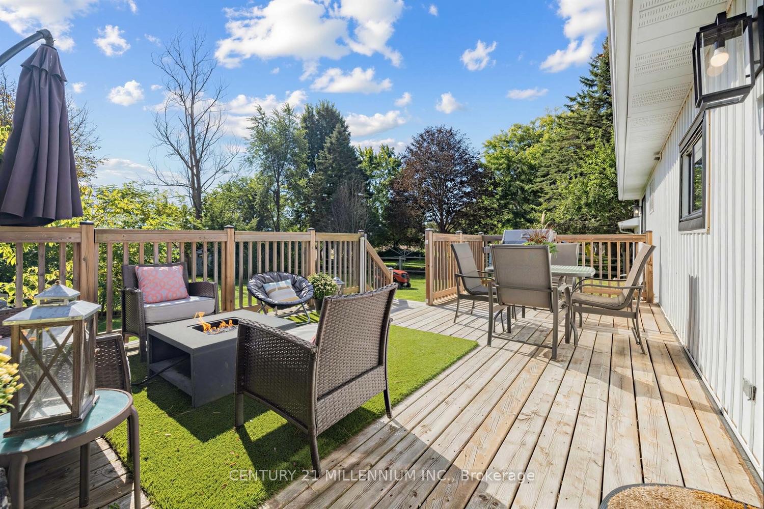 Photo 41 of 35 Cloverhill Crescent, Innisfil, Cookstown — HOMEH