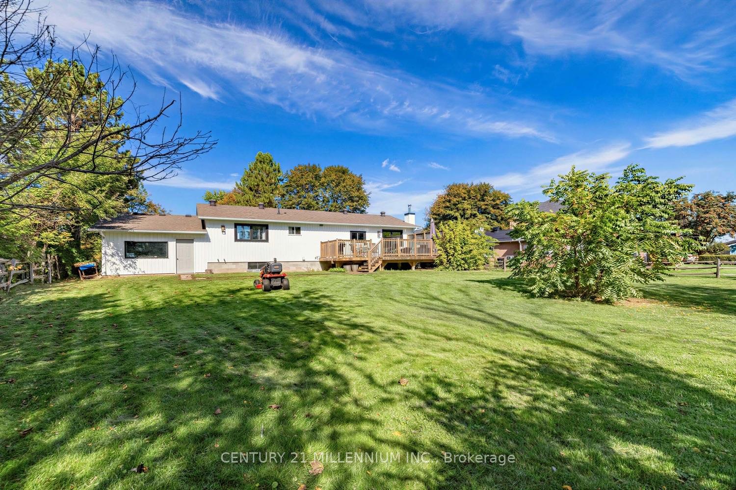 Photo 45 of 35 Cloverhill Crescent, Innisfil, Cookstown — HOMEH