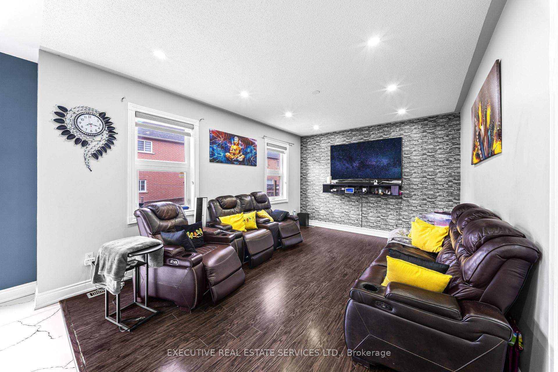 Photo 20 of 7 Chapparal Drive, Brampton, Sandringham-Wellington — HOMEH