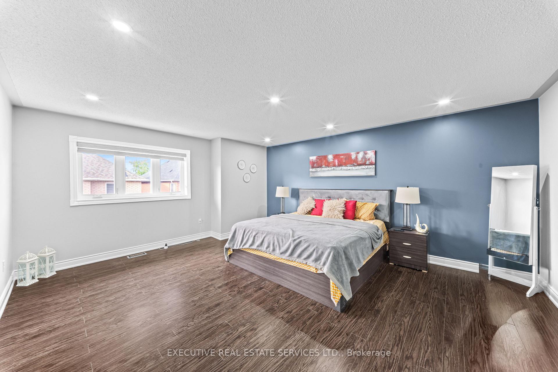 Photo 24 of 7 Chapparal Drive, Brampton, Sandringham-Wellington — HOMEH