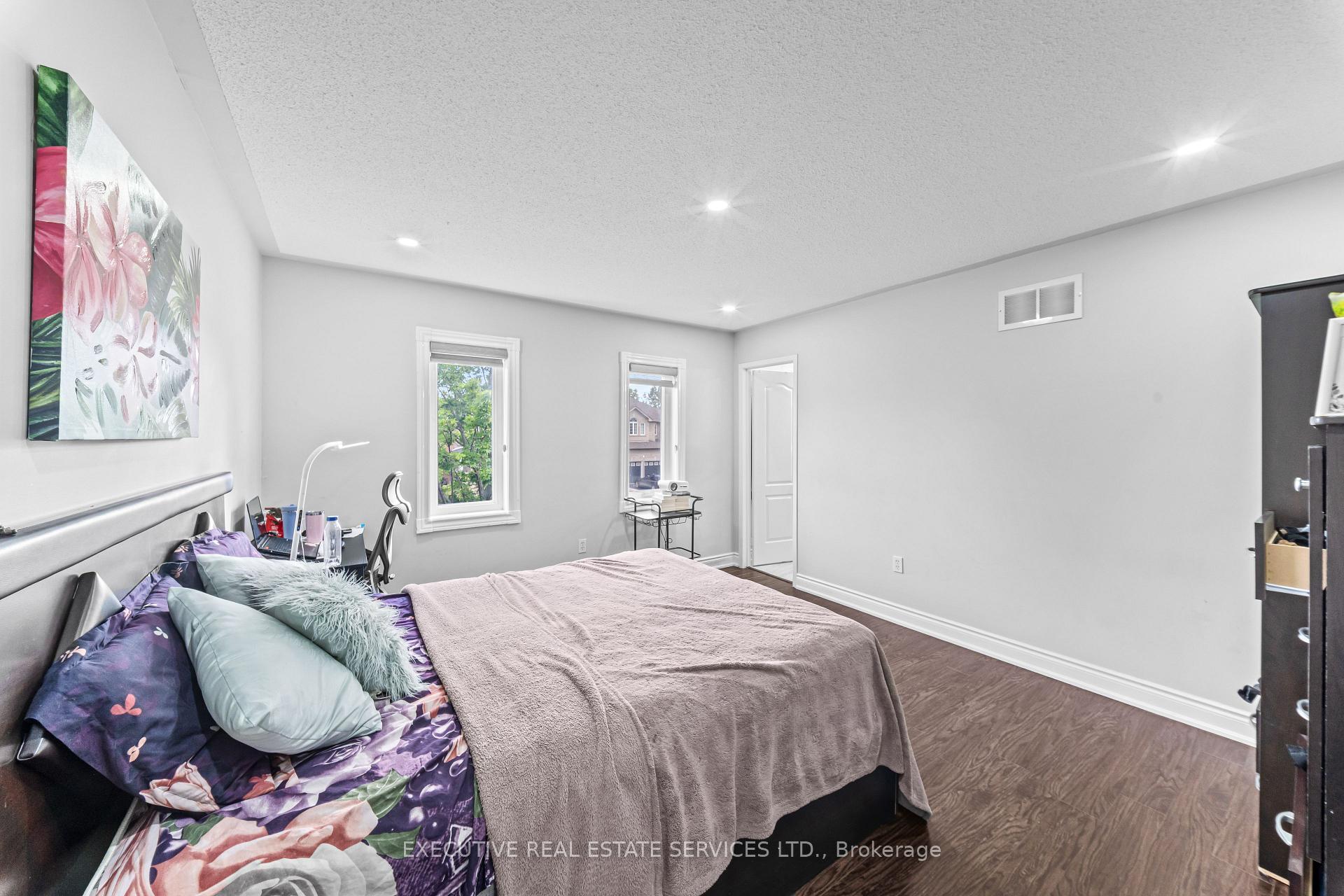 Photo 28 of 7 Chapparal Drive, Brampton, Sandringham-Wellington — HOMEH