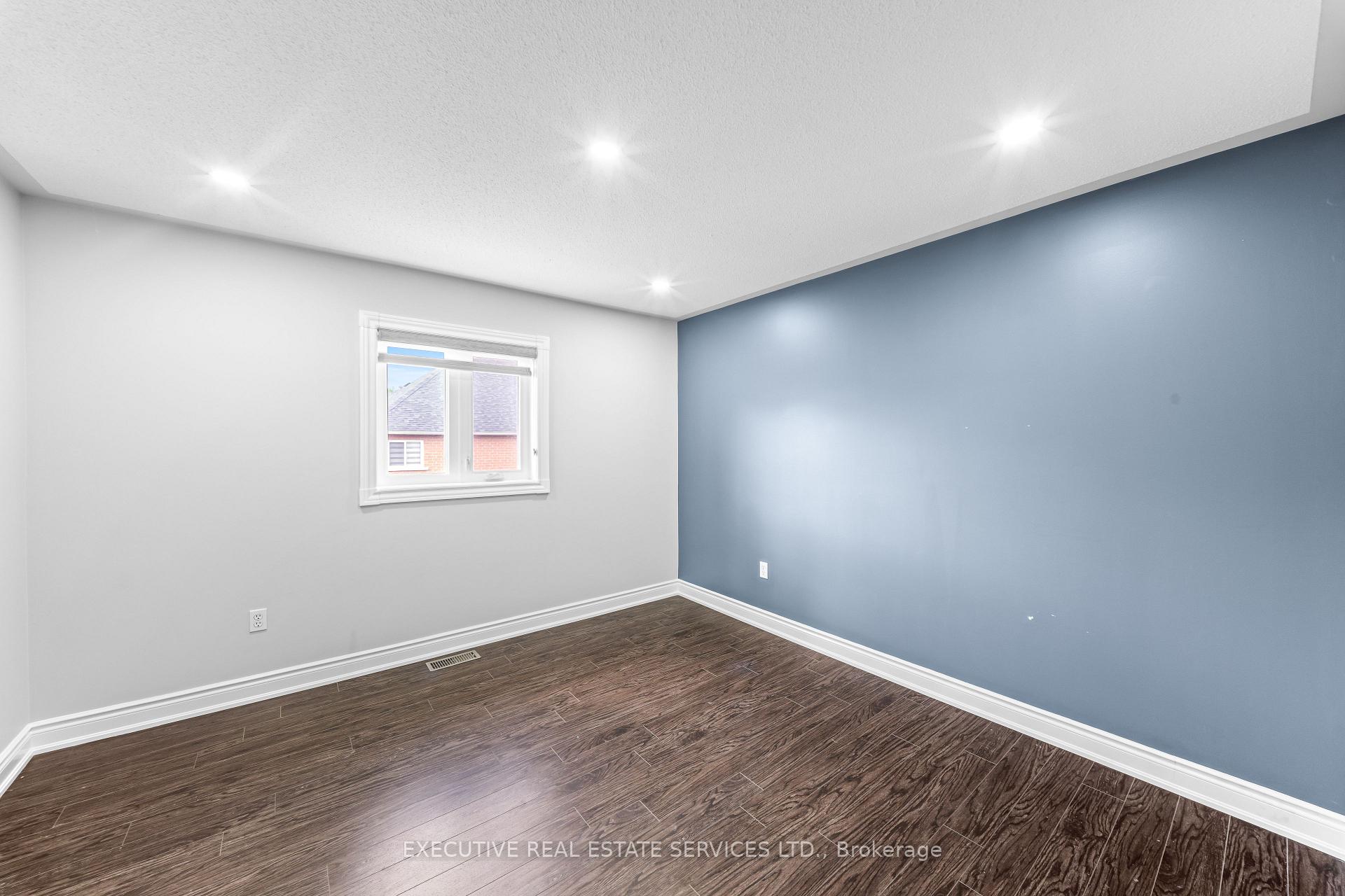 Photo 38 of 7 Chapparal Drive, Brampton, Sandringham-Wellington — HOMEH