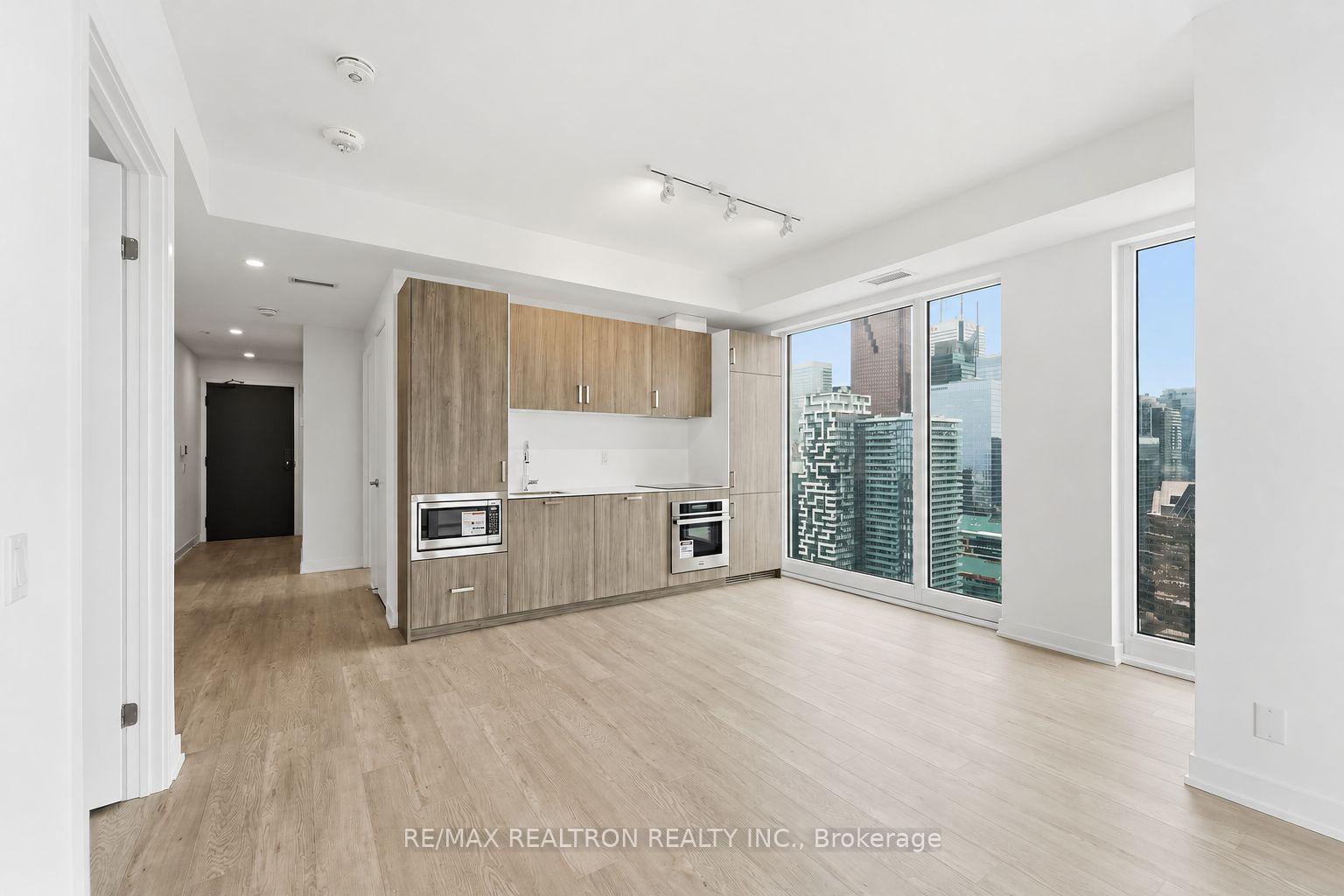 Photo 5 of Unit 4711, 88 Queen Street E, Toronto, Church-Yonge Corridor — HOMEH