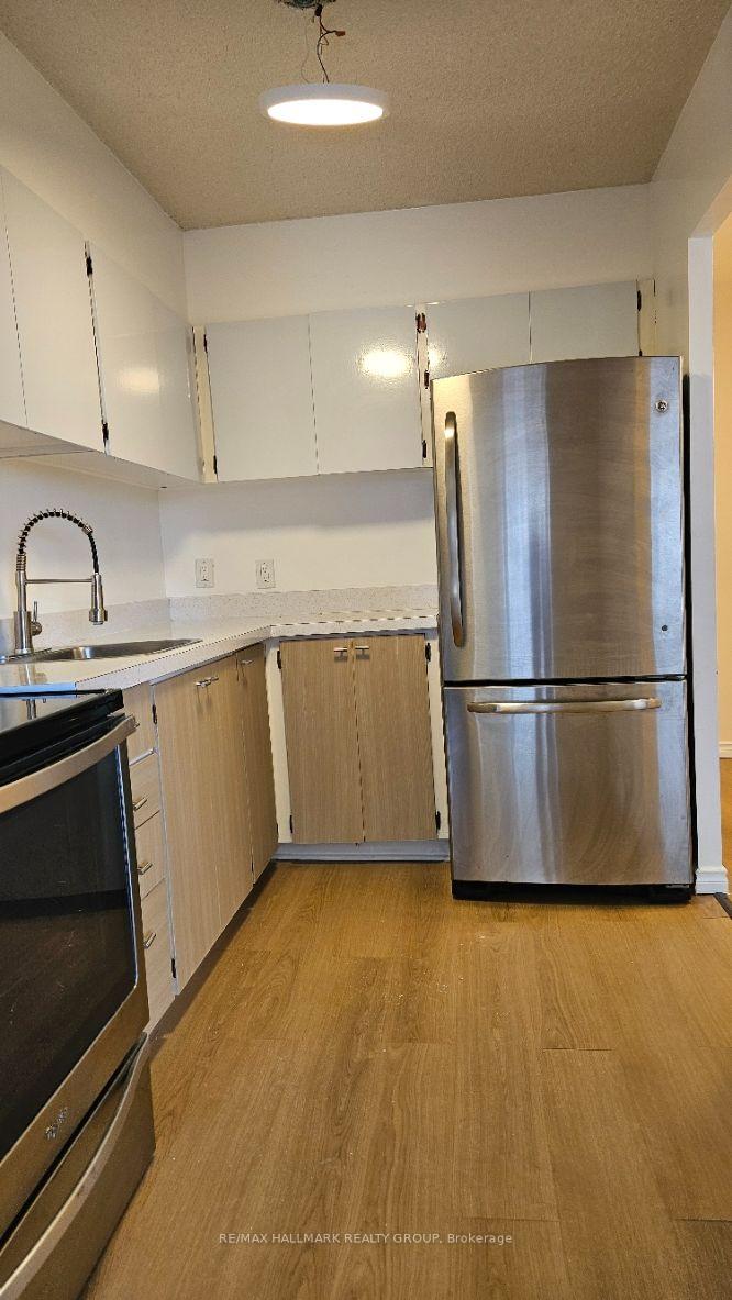 Photo 7 of Unit 4, 158 Mcarthur Avenue, Ottawa, Vanier — HOMEH