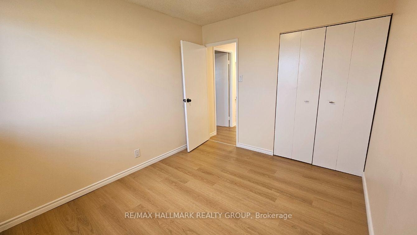 Photo 14 of Unit 4, 158 Mcarthur Avenue, Ottawa, Vanier — HOMEH