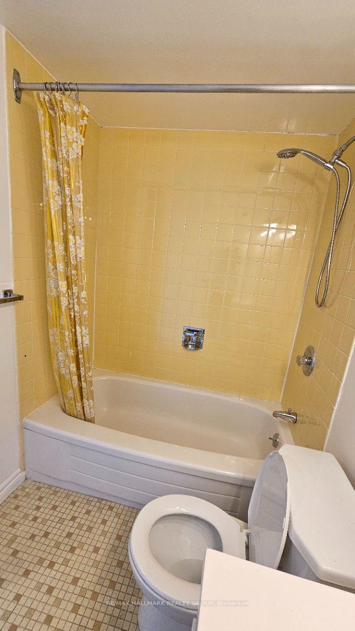 Photo 16 of Unit 4, 158 Mcarthur Avenue, Ottawa, Vanier — HOMEH