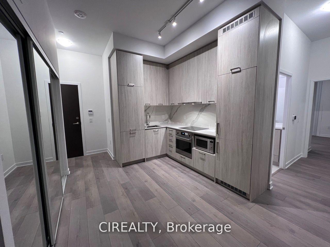 Photo 2 of Unit 210, 38 Honeycrisp Crescent, Vaughan, Vaughan Corporate Centre — HOMEH