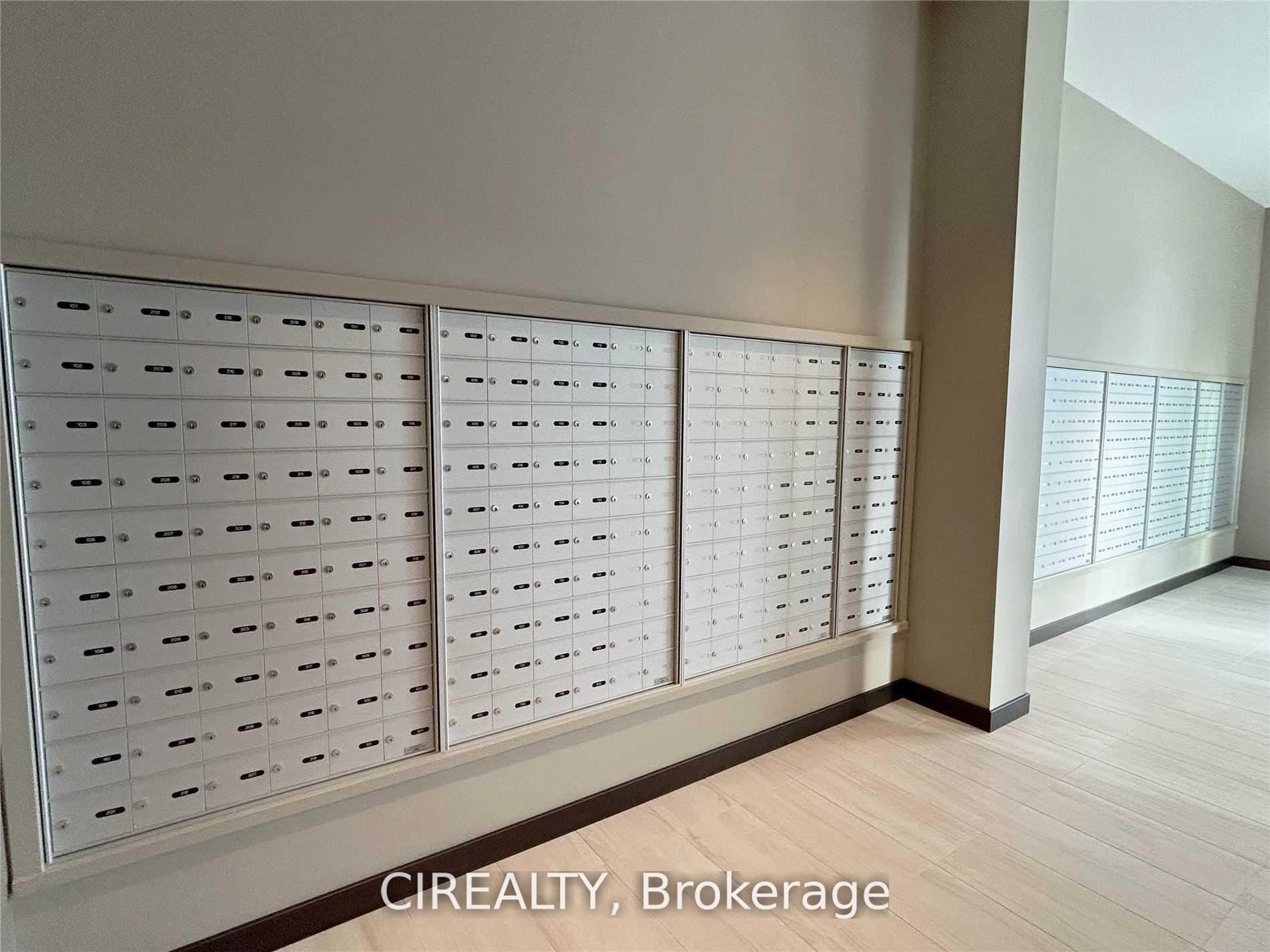 Photo 12 of Unit 210, 38 Honeycrisp Crescent, Vaughan, Vaughan Corporate Centre — HOMEH