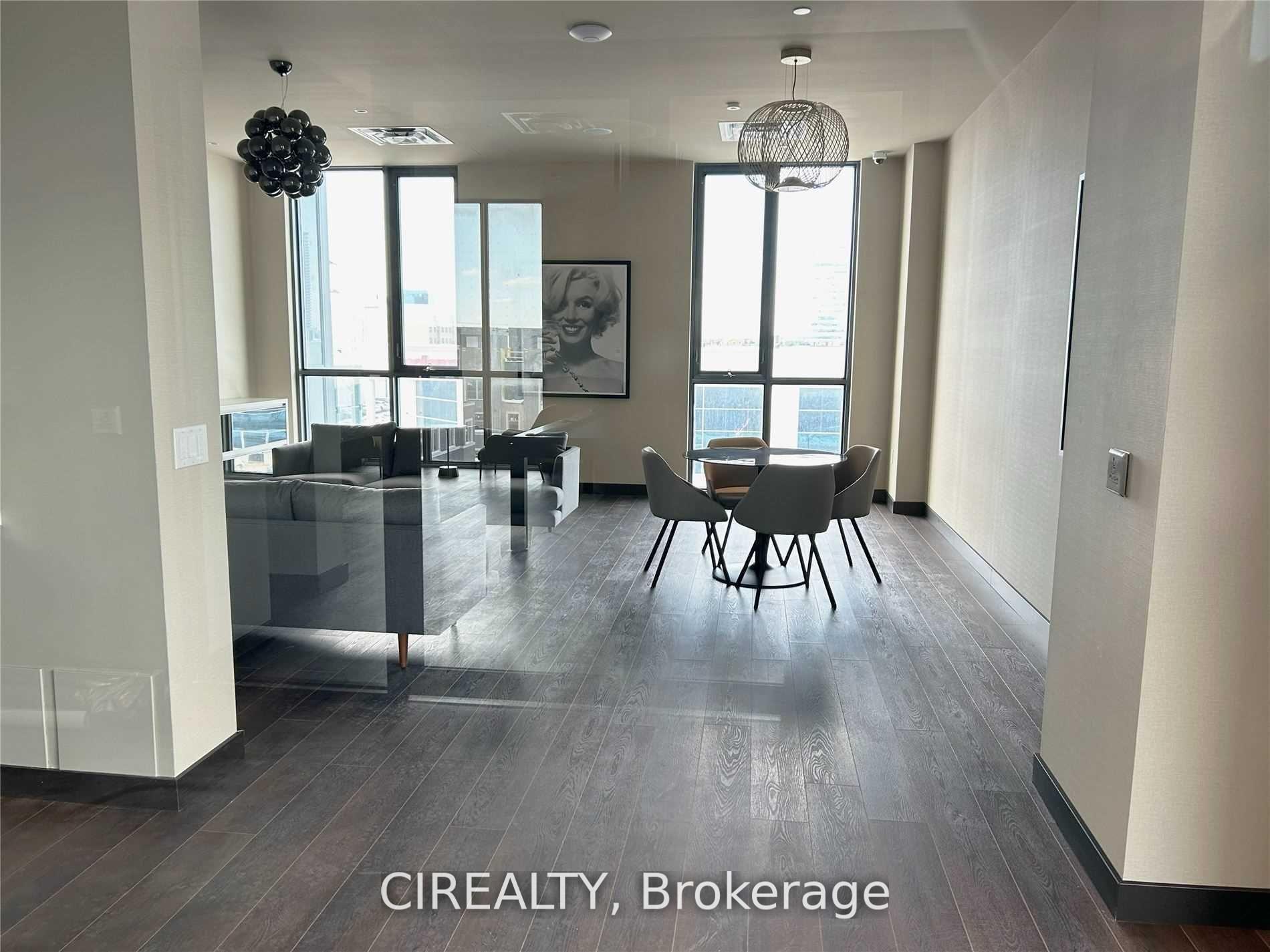 Photo 14 of Unit 210, 38 Honeycrisp Crescent, Vaughan, Vaughan Corporate Centre — HOMEH