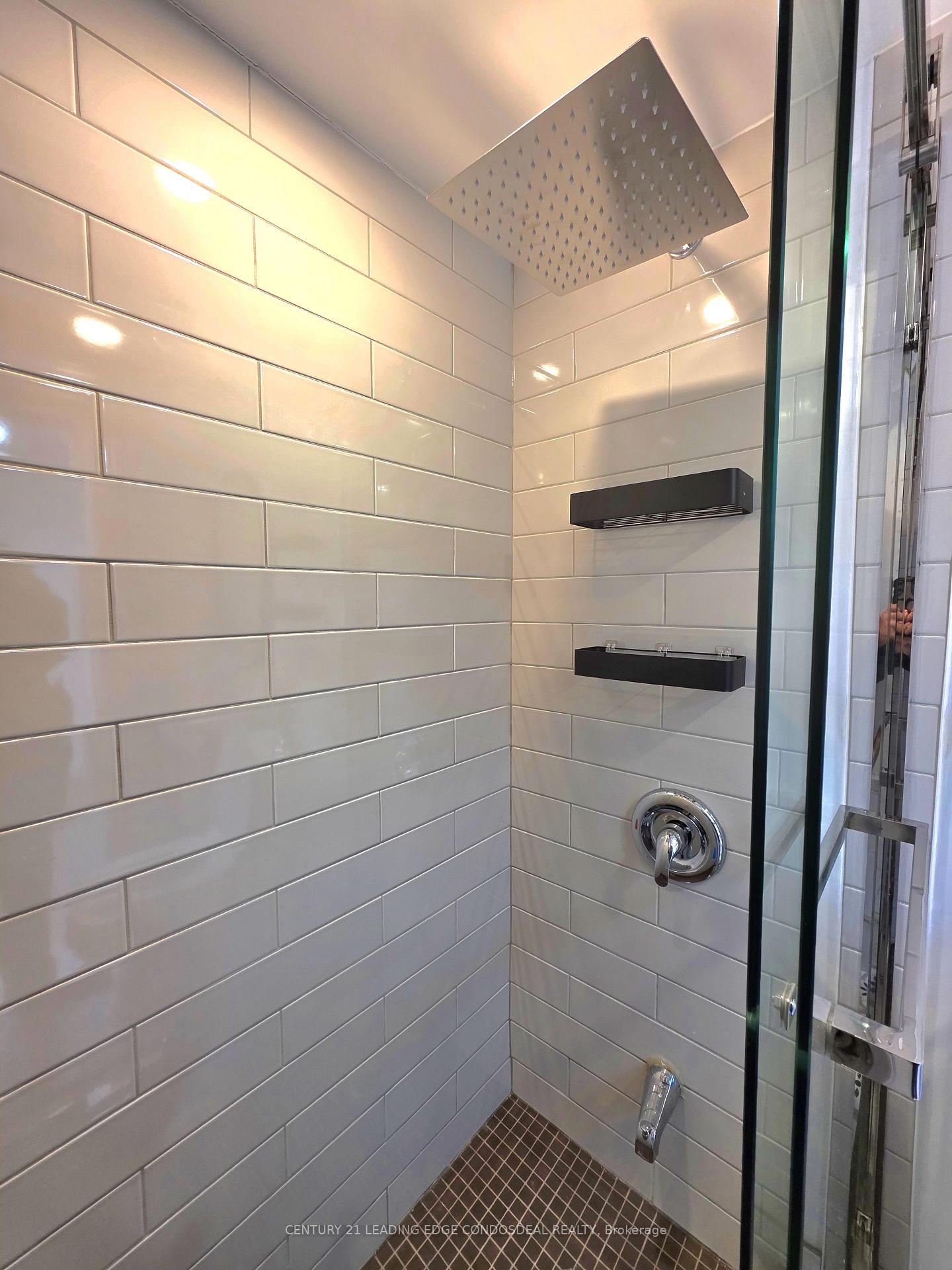 Photo 12 of Unit 2B, 658 Dundas Street W, Toronto, Kensington-Chinatown — HOMEH