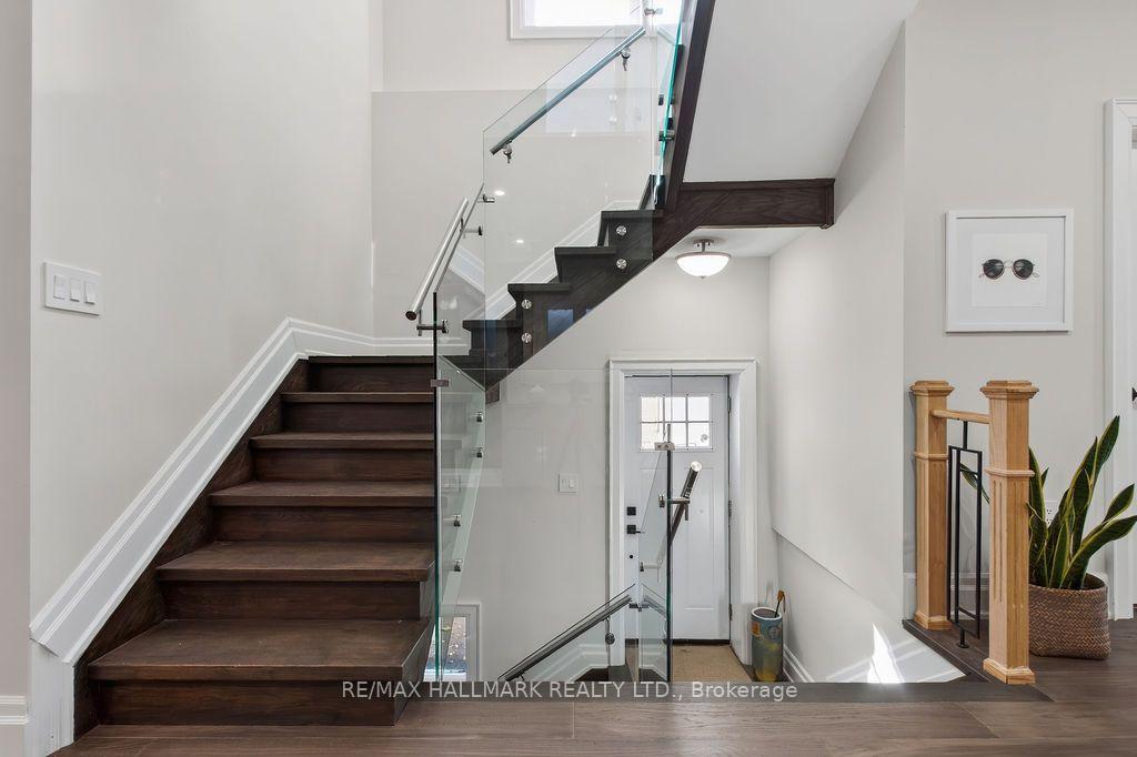 Photo 19 of 281 Warden Avenue, Scarborough, Birchcliffe-Cliffside — HOMEH