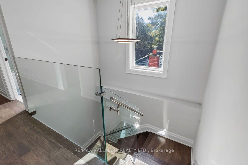 Photo 25 of 281 Warden Avenue, Scarborough, Birchcliffe-Cliffside — HOMEH