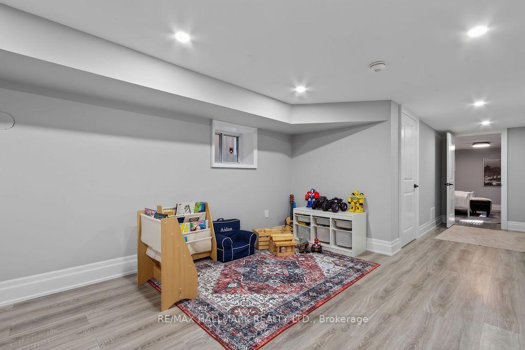 Photo 41 of 281 Warden Avenue, Scarborough, Birchcliffe-Cliffside — HOMEH