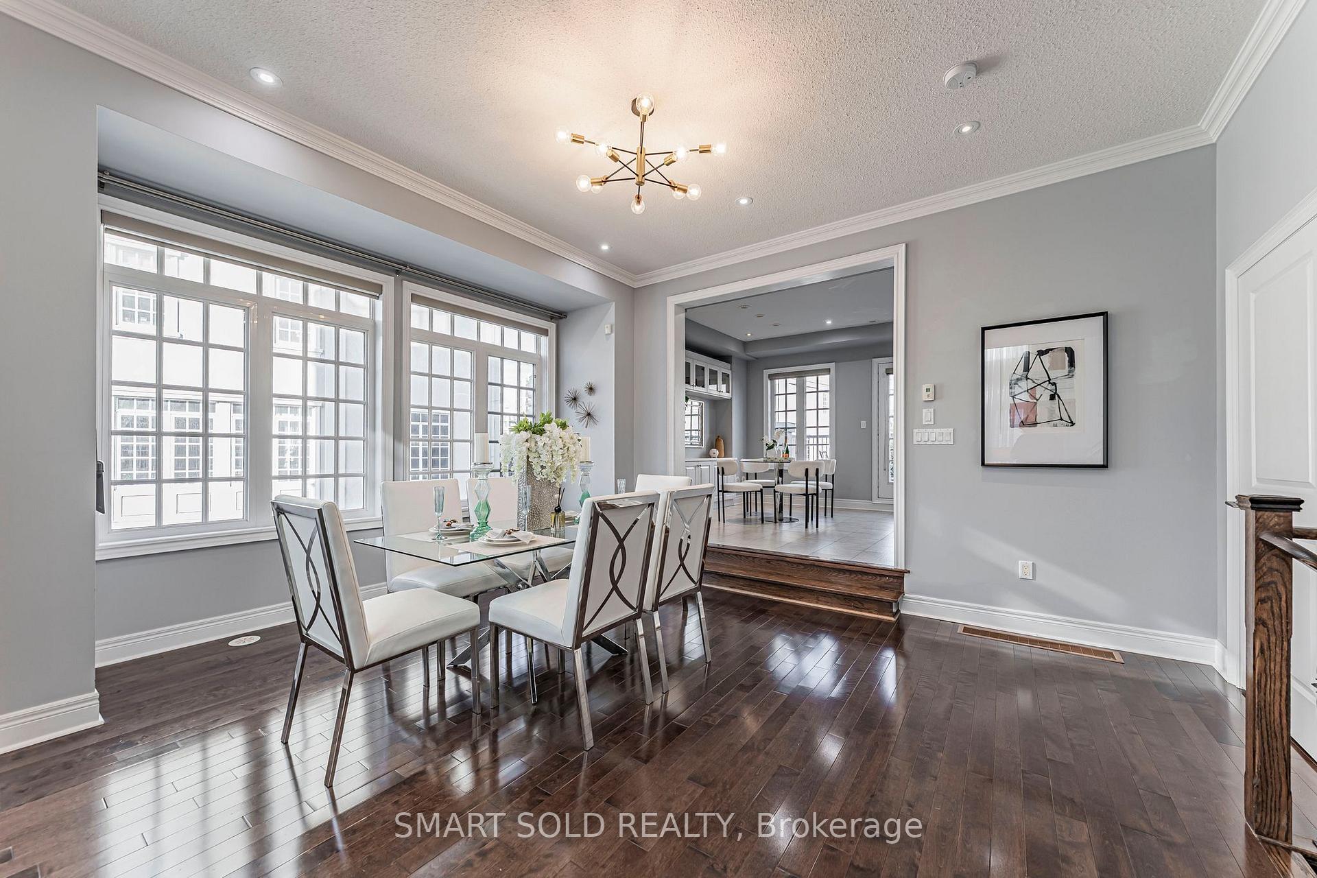 Photo 3 of 31 Lord Durham Road, Markham, Unionville — HOMEH