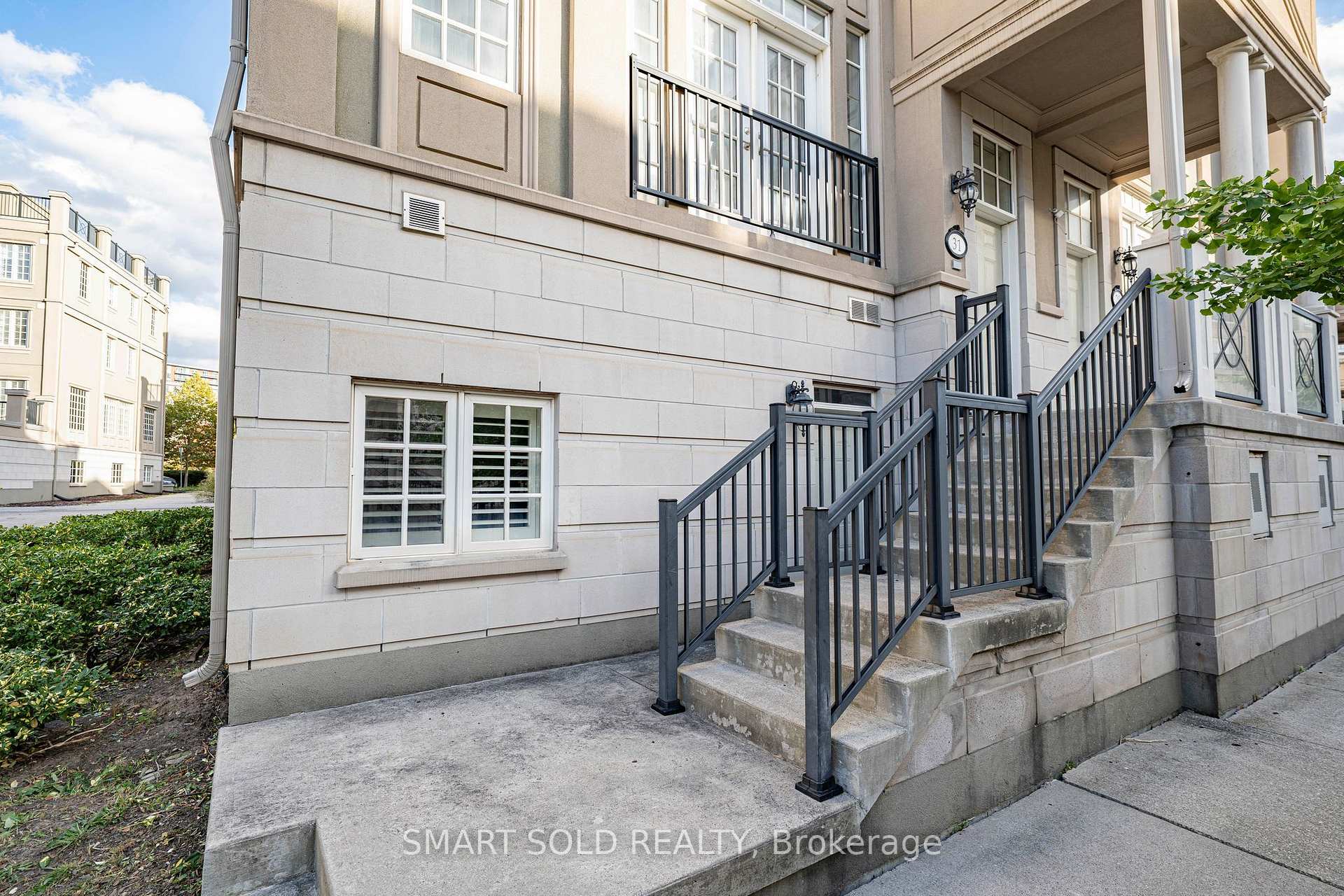 Photo 8 of 31 Lord Durham Road, Markham, Unionville — HOMEH