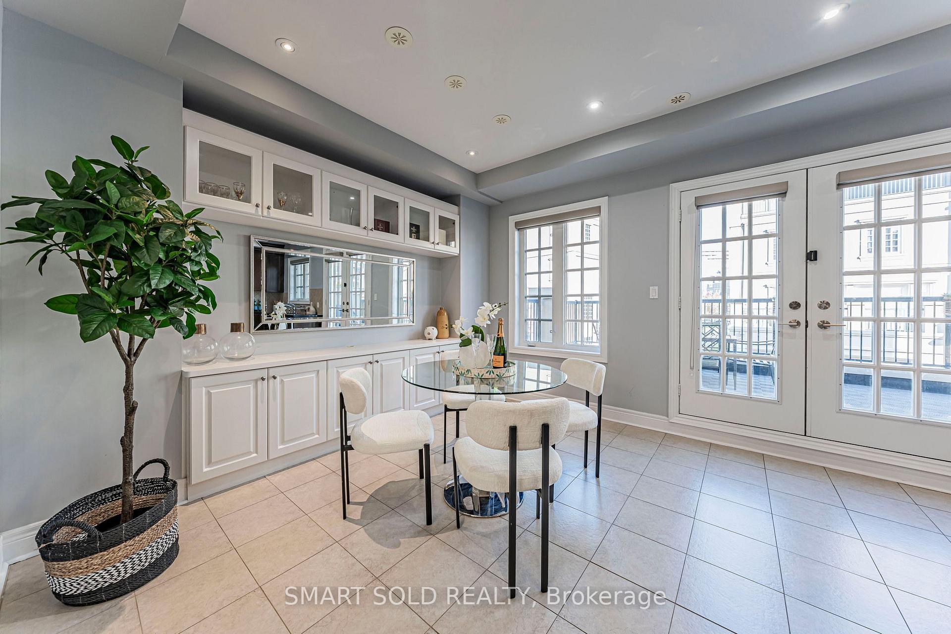 Photo 13 of 31 Lord Durham Road, Markham, Unionville — HOMEH