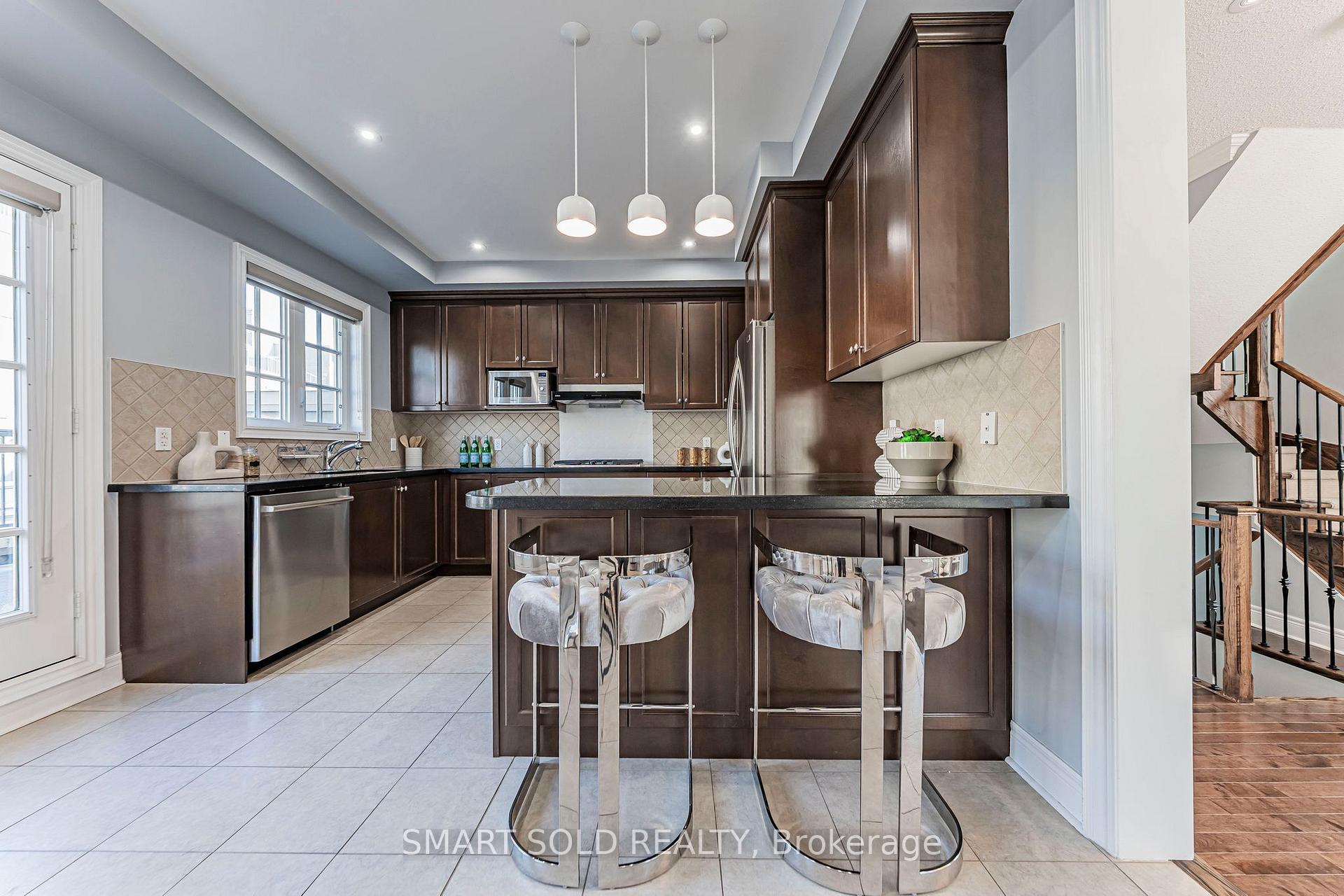 Photo 14 of 31 Lord Durham Road, Markham, Unionville — HOMEH