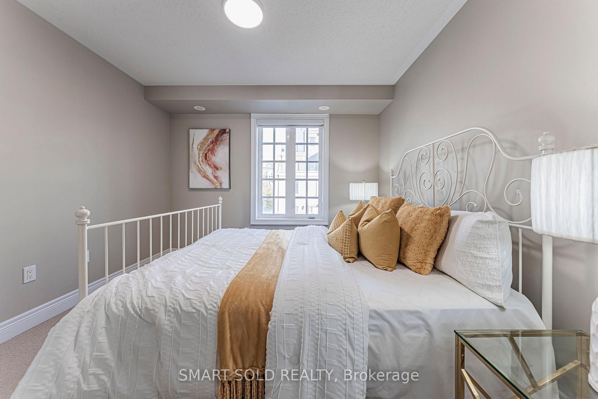 Photo 27 of 31 Lord Durham Road, Markham, Unionville — HOMEH