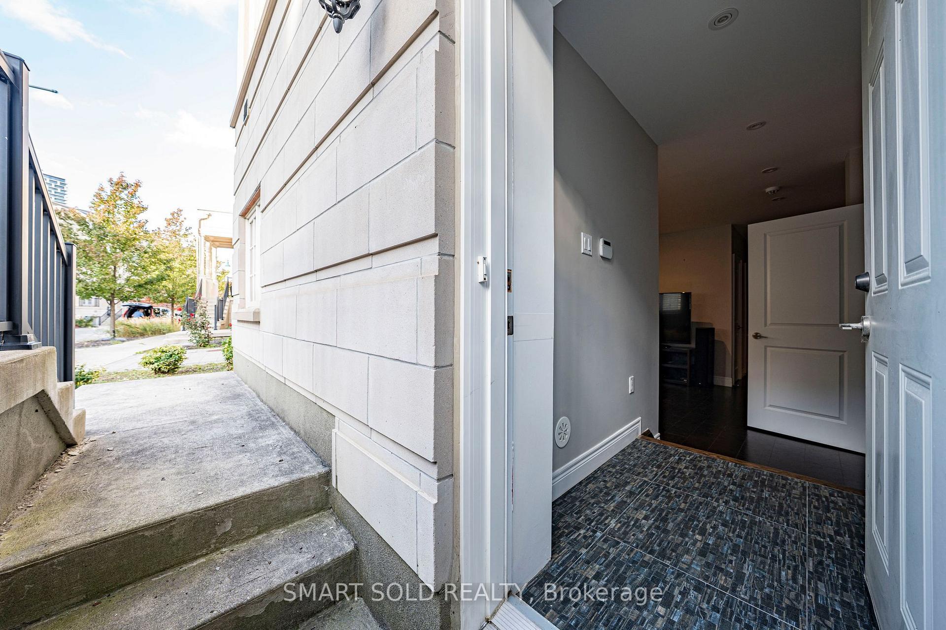 Photo 39 of 31 Lord Durham Road, Markham, Unionville — HOMEH