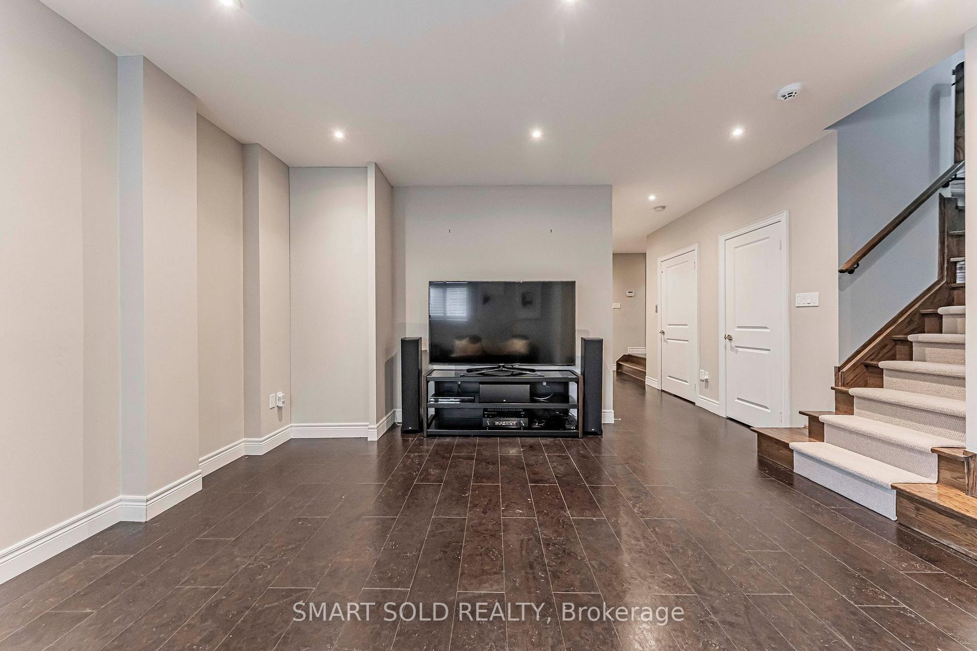 Photo 42 of 31 Lord Durham Road, Markham, Unionville — HOMEH