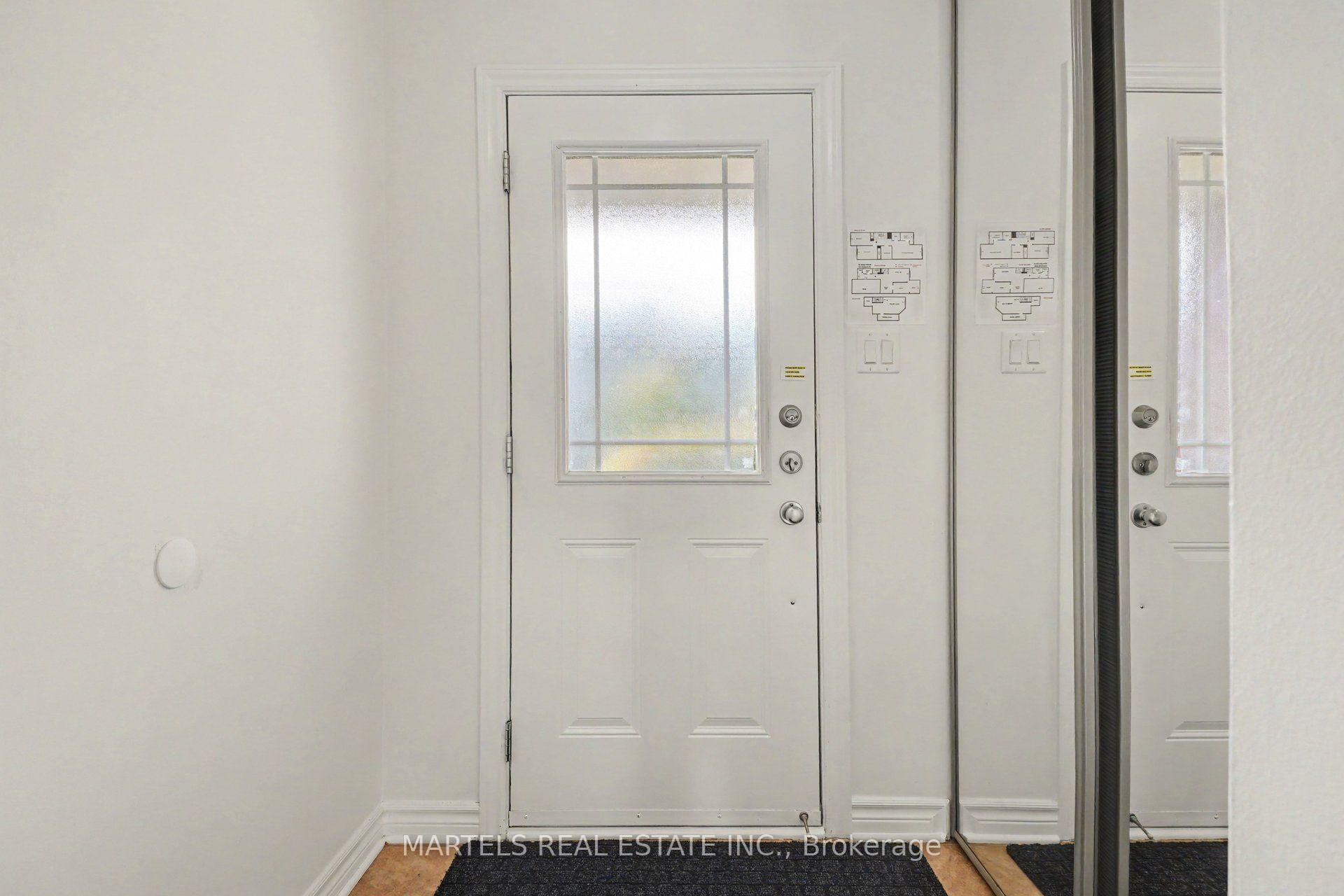 Photo 2 of 83 Indigo Street, Ottawa, Beacon Hill South — HOMEH