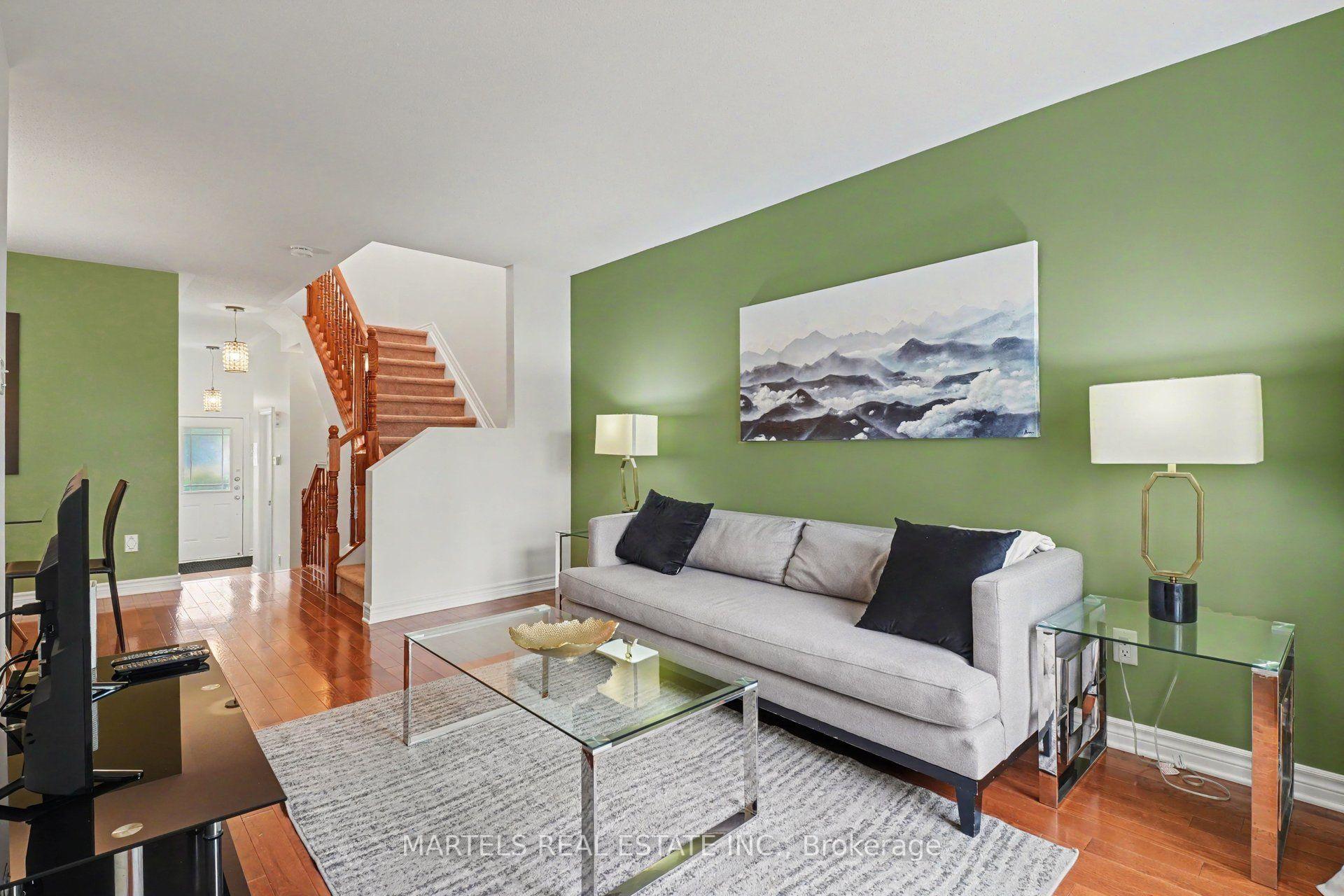 Photo 4 of 83 Indigo Street, Ottawa, Beacon Hill South — HOMEH