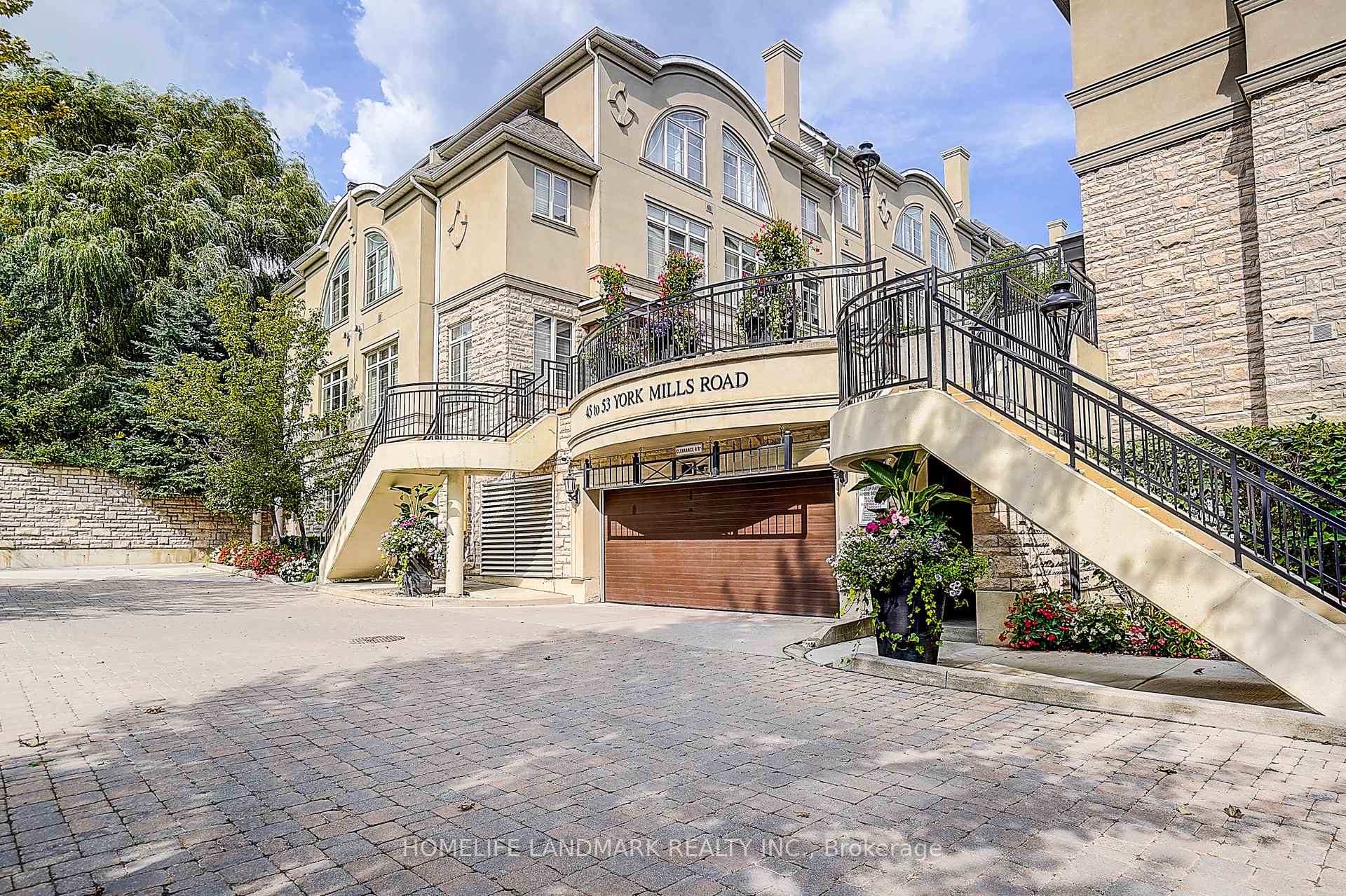 Photo of Unit 309, 51 York Mills Road