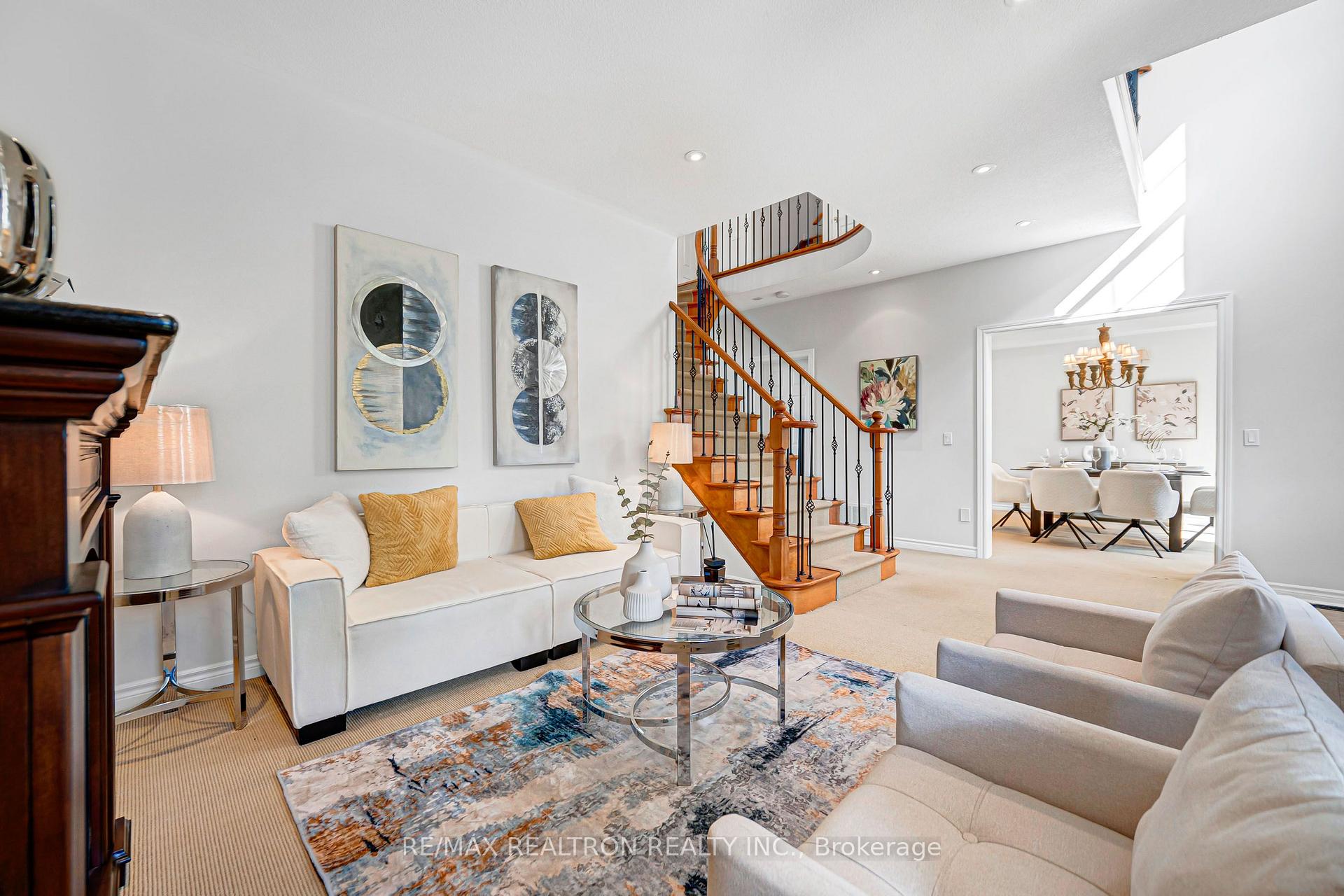 Photo 4 of 24 Port Rush Trail, Markham, Angus Glen — HOMEH