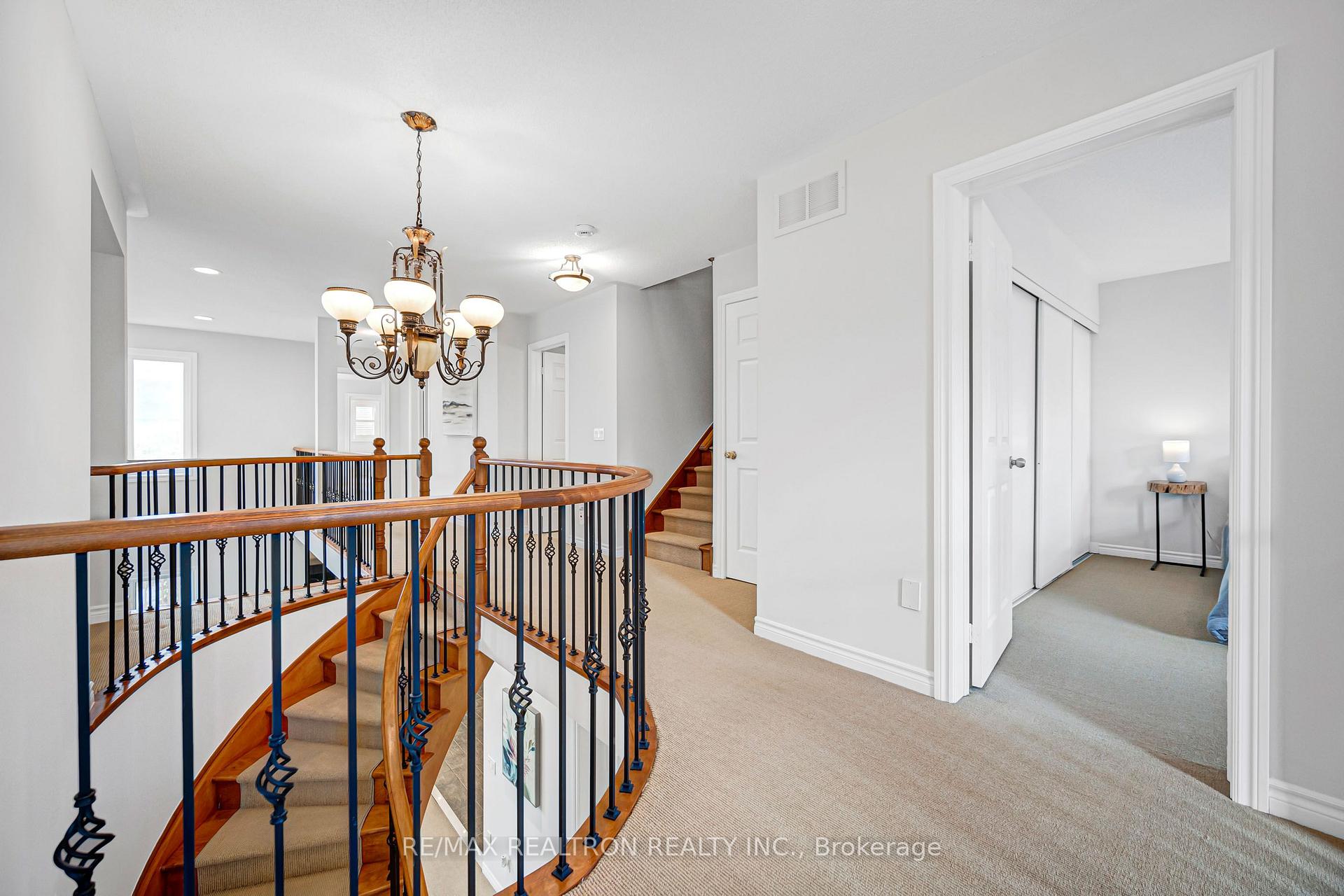 Photo 16 of 24 Port Rush Trail, Markham, Angus Glen — HOMEH