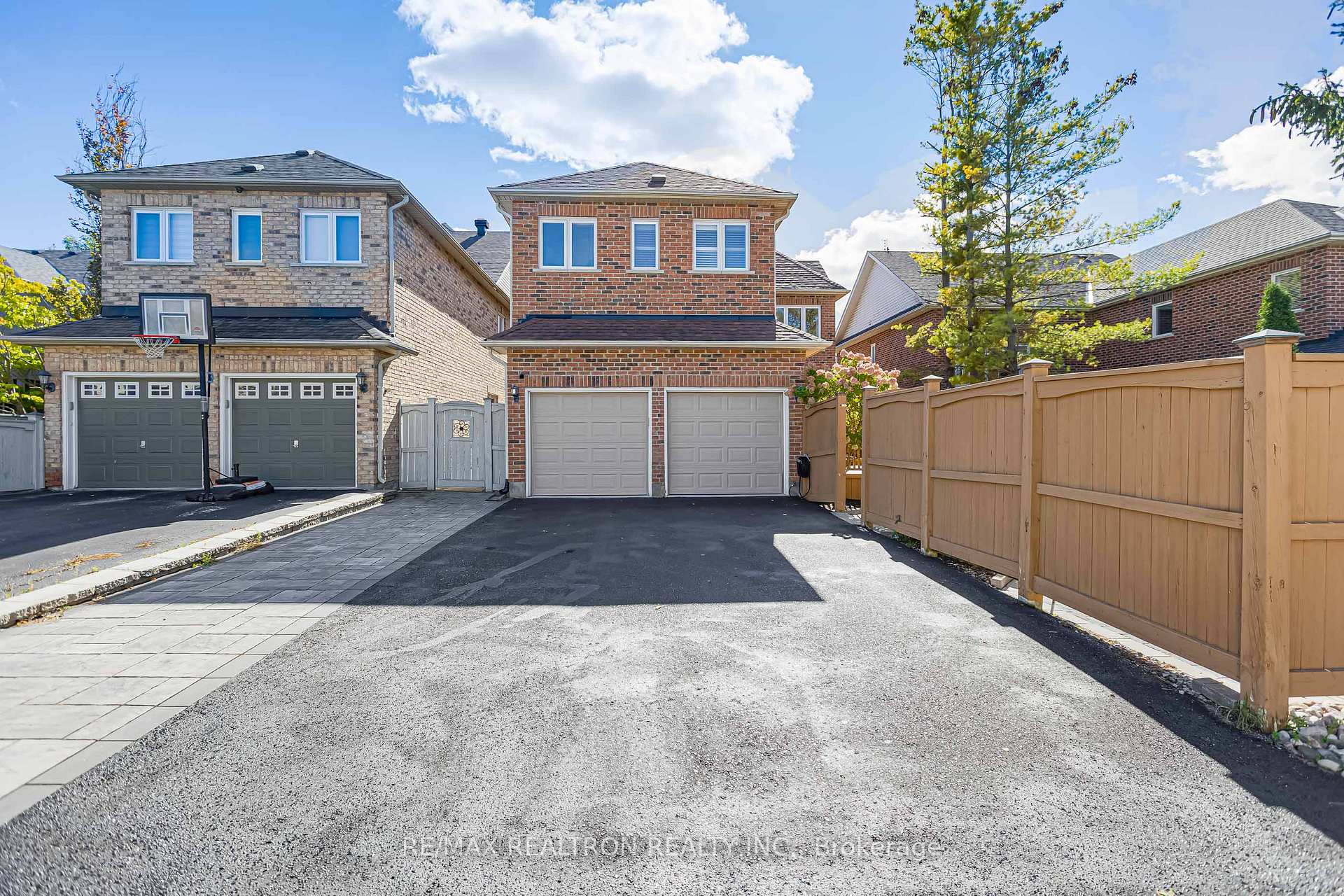 Photo 38 of 24 Port Rush Trail, Markham, Angus Glen — HOMEH