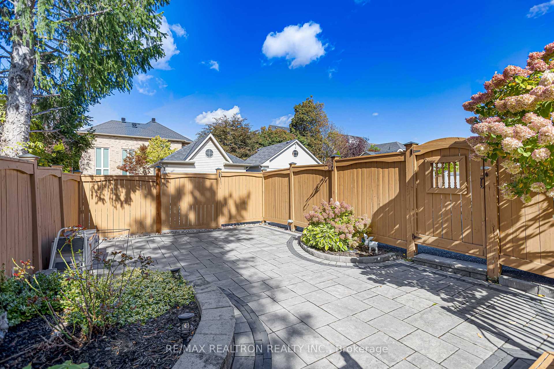 Photo 39 of 24 Port Rush Trail, Markham, Angus Glen — HOMEH