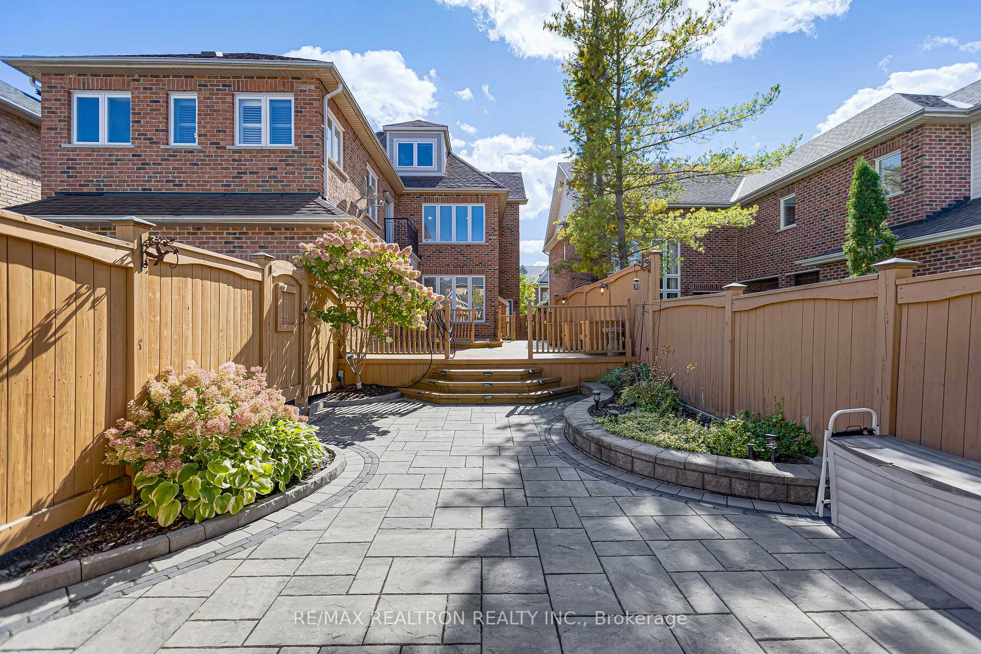 Photo 40 of 24 Port Rush Trail, Markham, Angus Glen — HOMEH