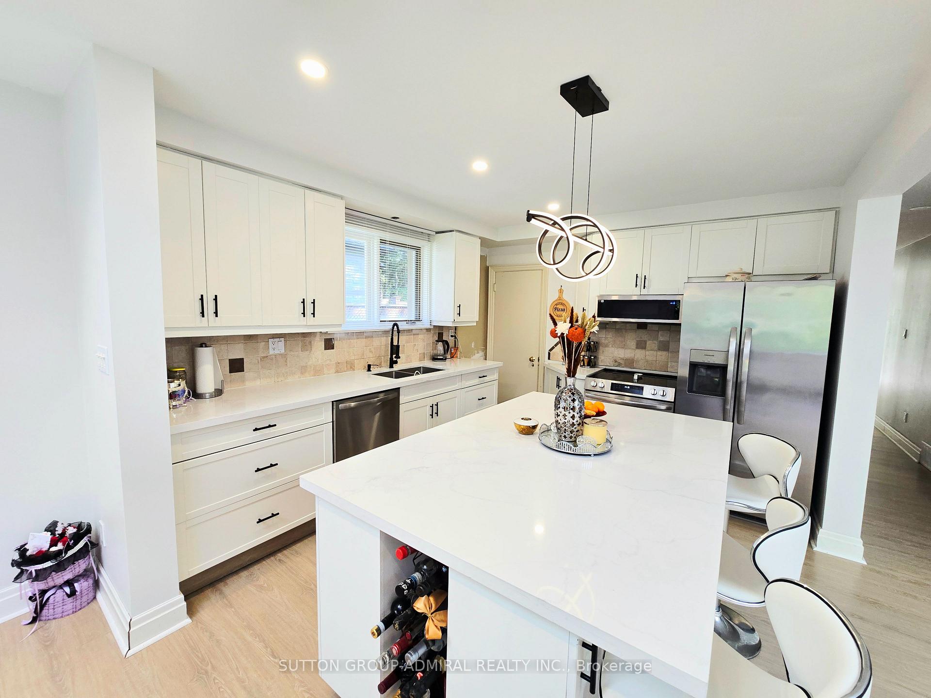Photo 9 of 501 Sunset Beach Road, Richmond Hill, Oak Ridges Lake Wilcox — HOMEH