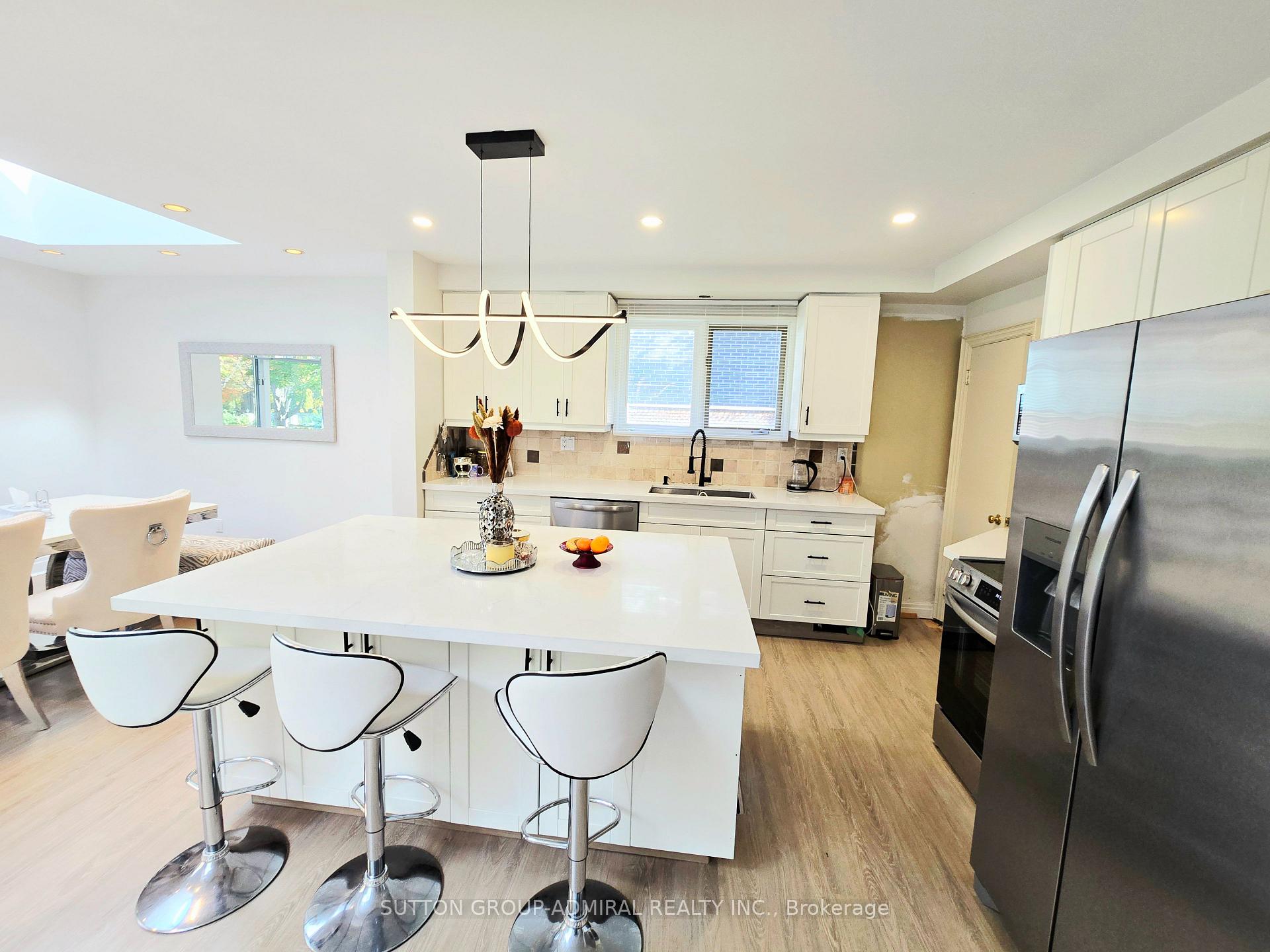 Photo 10 of 501 Sunset Beach Road, Richmond Hill, Oak Ridges Lake Wilcox — HOMEH