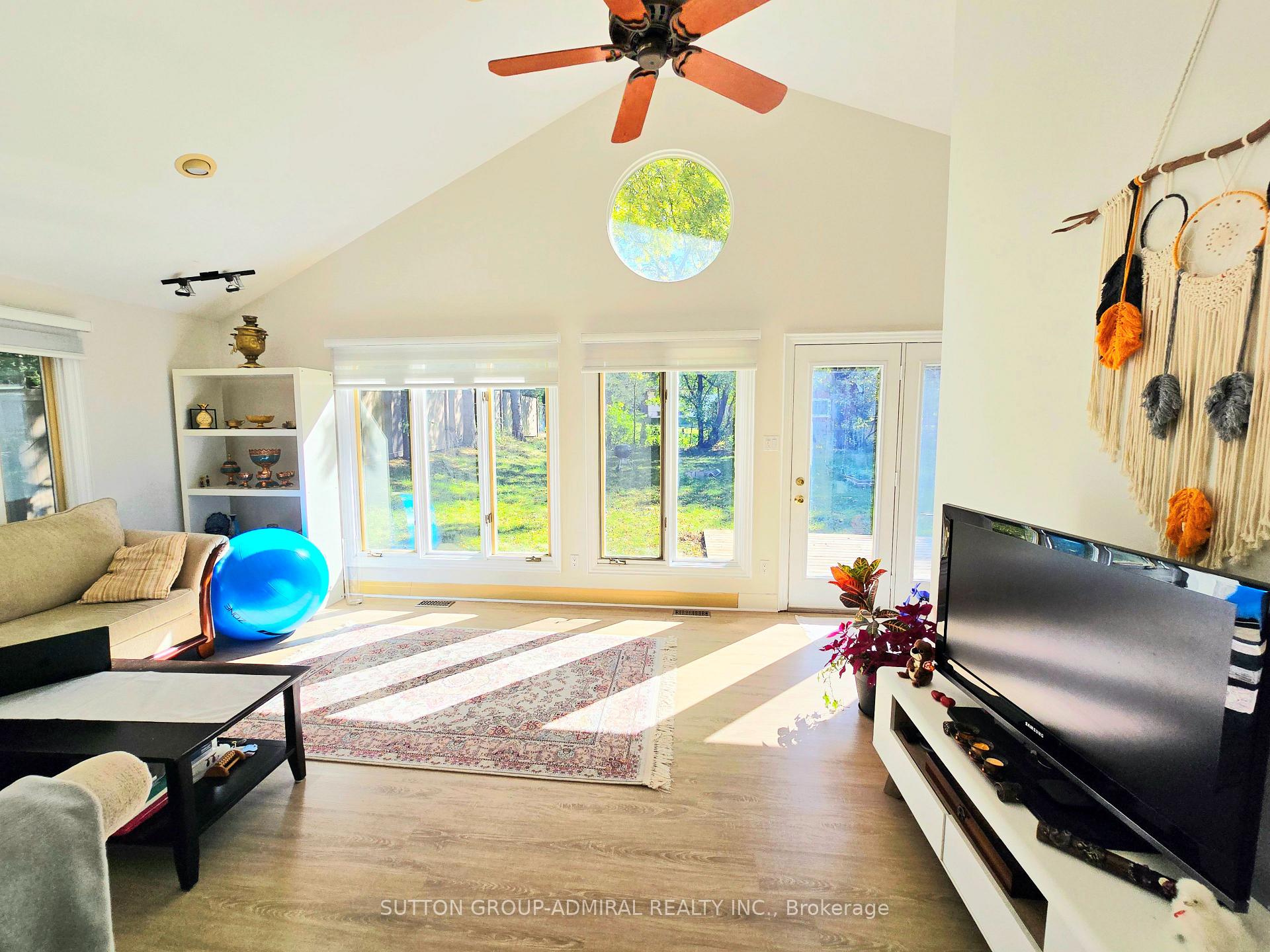 Photo 18 of 501 Sunset Beach Road, Richmond Hill, Oak Ridges Lake Wilcox — HOMEH