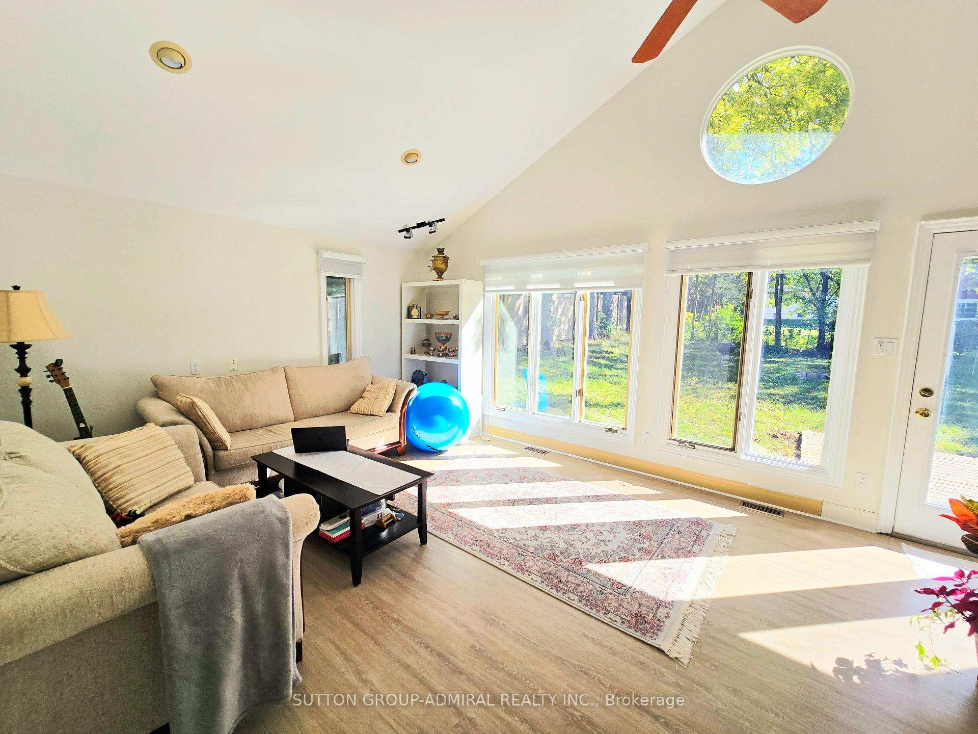 Photo 17 of 501 Sunset Beach Road, Richmond Hill, Oak Ridges Lake Wilcox — HOMEH