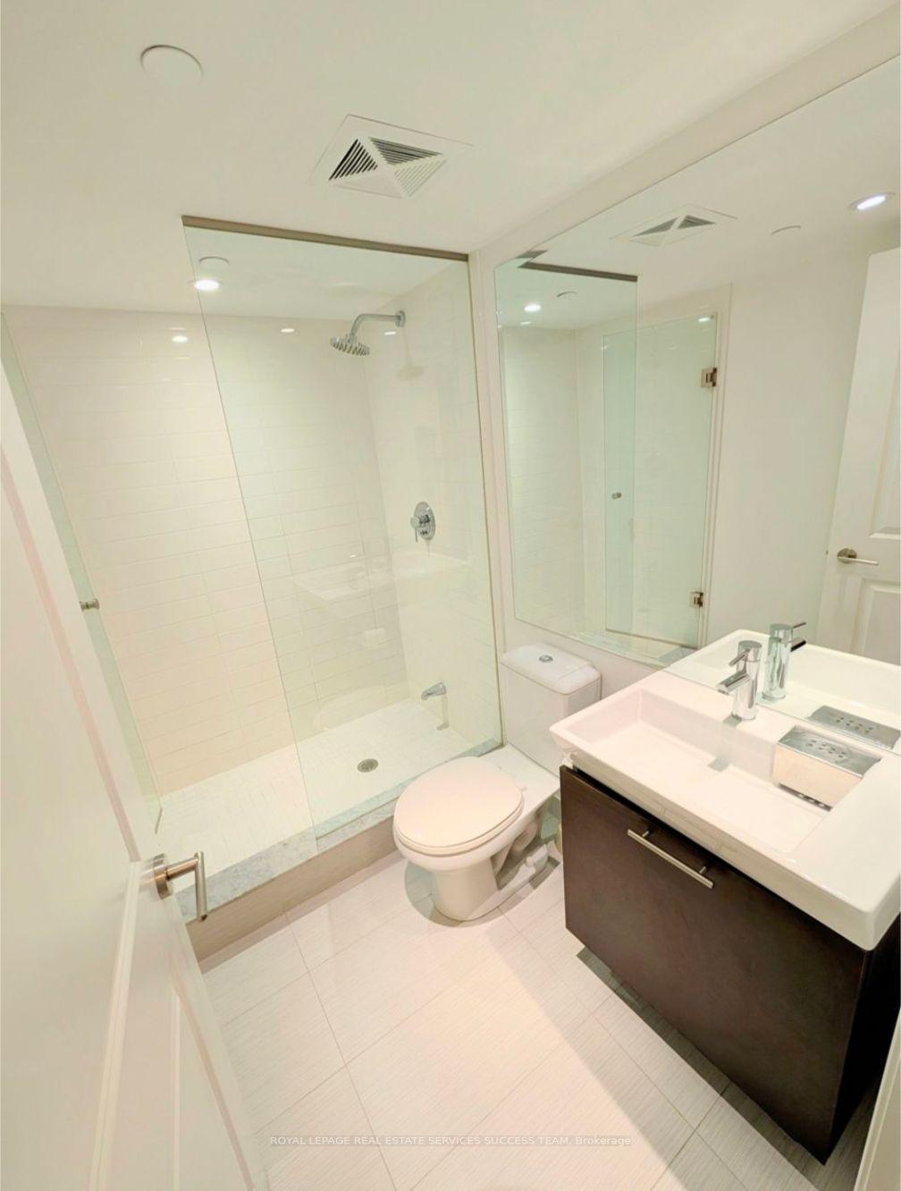 Photo 4 of Unit 2801, 386 Yonge Street, Toronto, Bay Street Corridor — HOMEH