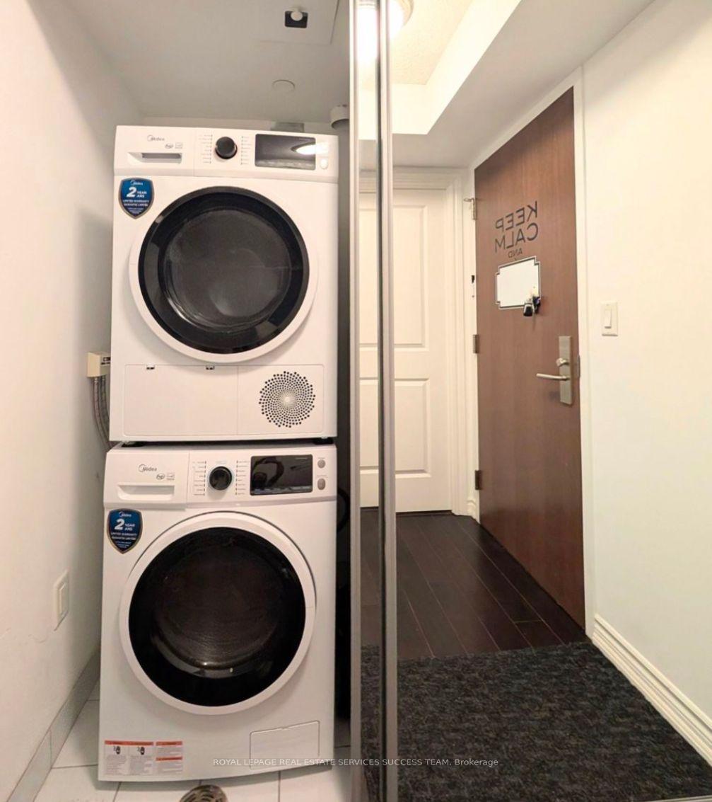 Photo 7 of Unit 2801, 386 Yonge Street, Toronto, Bay Street Corridor — HOMEH