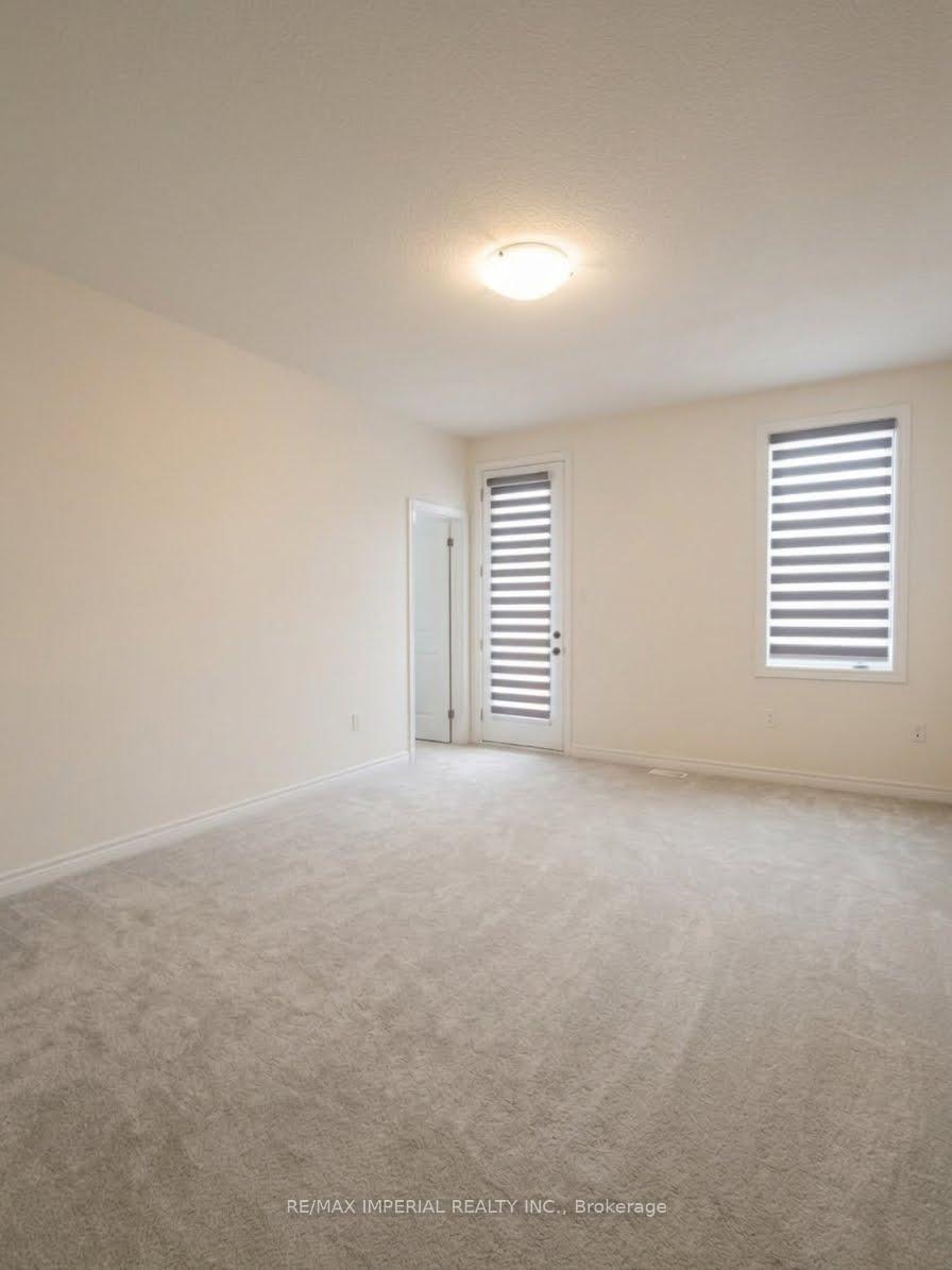 Photo 6 of 103 Mumbai Drive, Markham, Middlefield — HOMEH