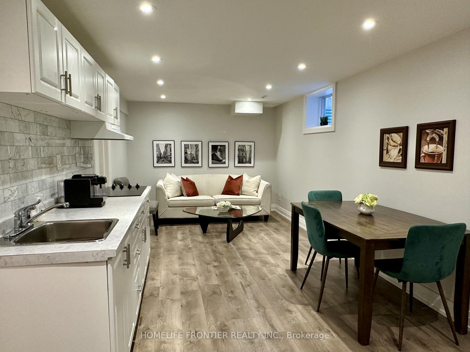 Photo 4 of Unit Lower, 29 Constellation Crescent, Richmond Hill, Observatory — HOMEH