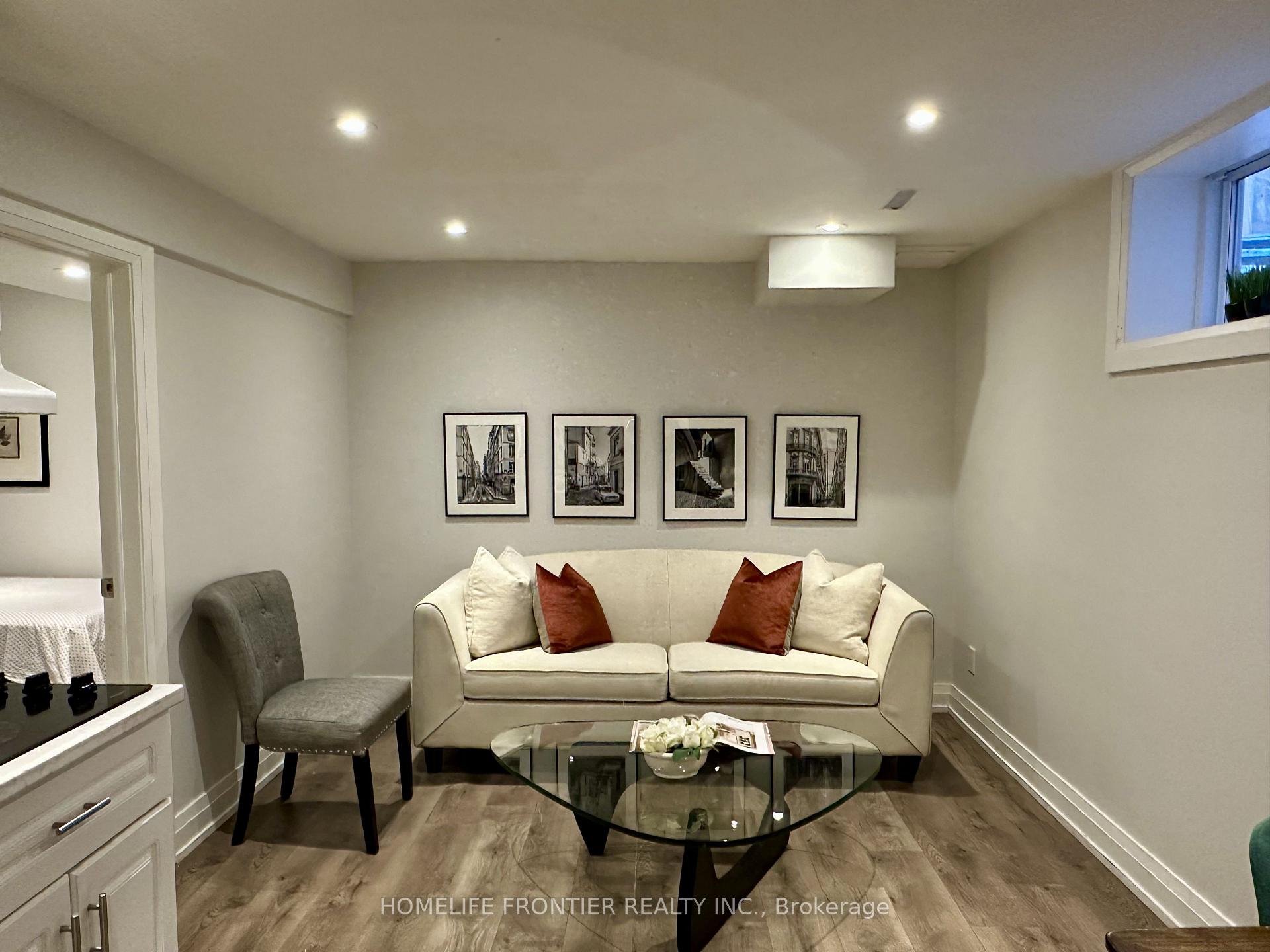 Photo 5 of Unit Lower, 29 Constellation Crescent, Richmond Hill, Observatory — HOMEH
