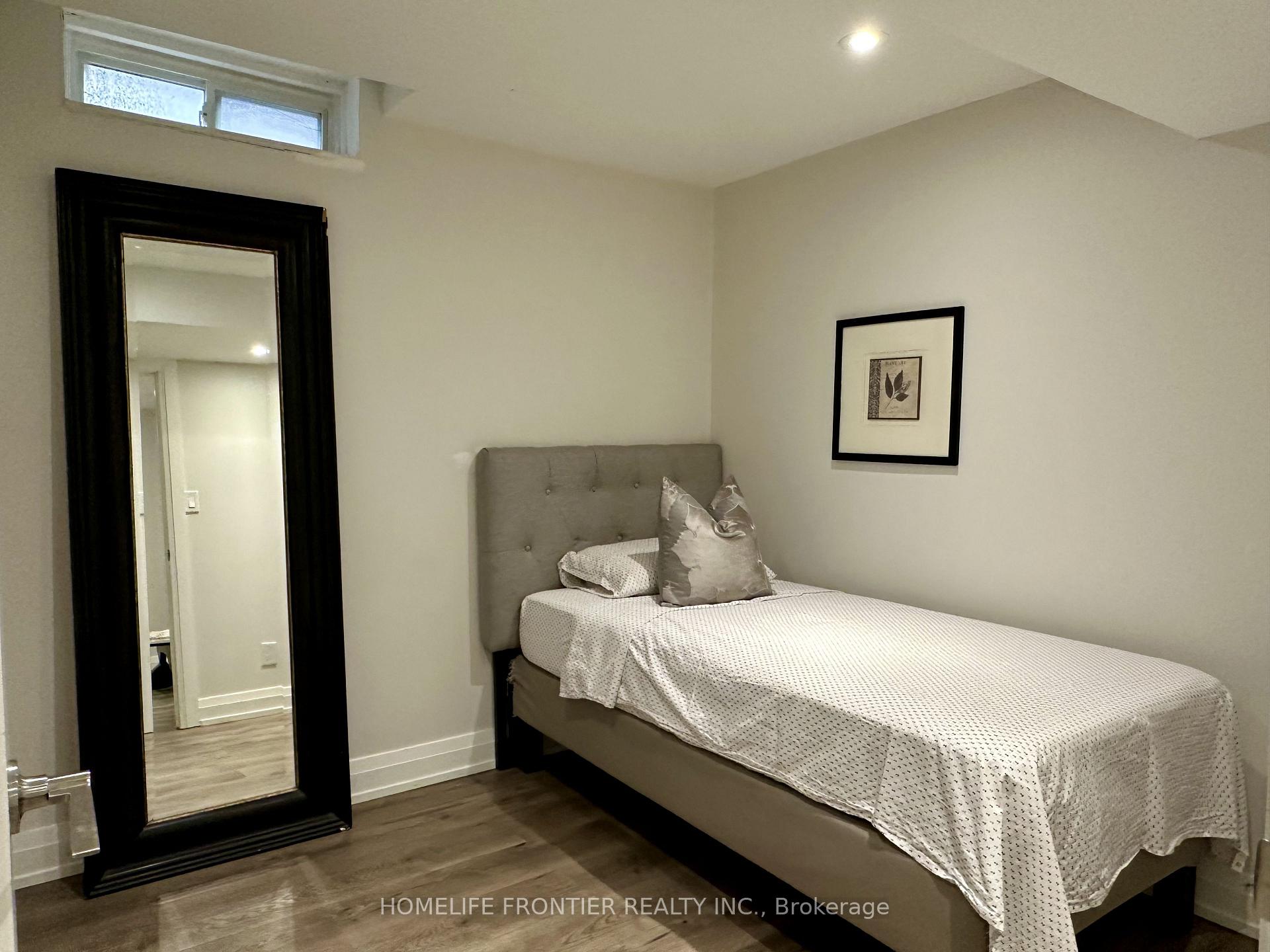 Photo 9 of Unit Lower, 29 Constellation Crescent, Richmond Hill, Observatory — HOMEH