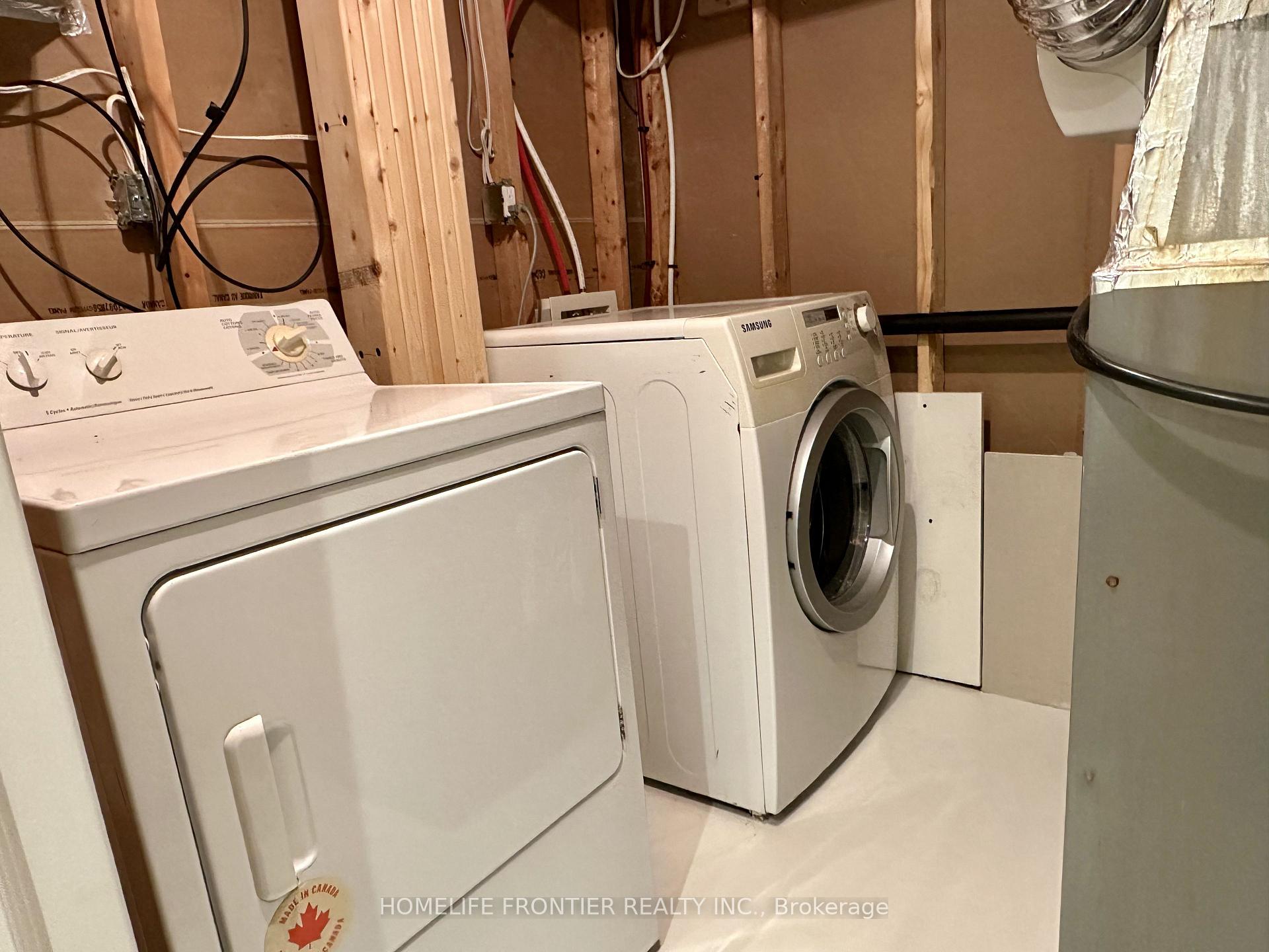 Photo 13 of Unit Lower, 29 Constellation Crescent, Richmond Hill, Observatory — HOMEH