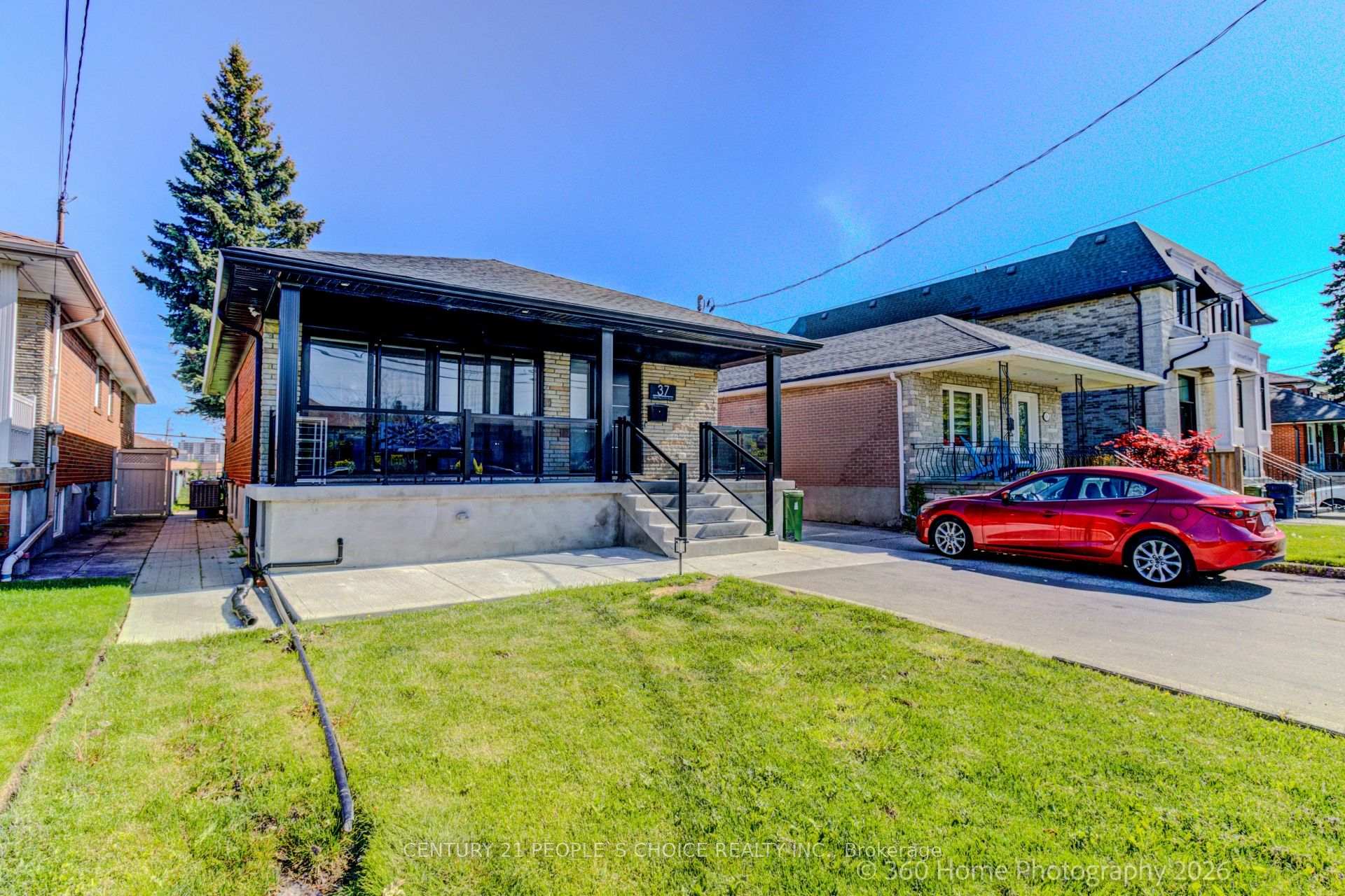 Photo 1 of Unit 2, 37 Bentworth Avenue, North York, Yorkdale-Glen Park — HOMEH