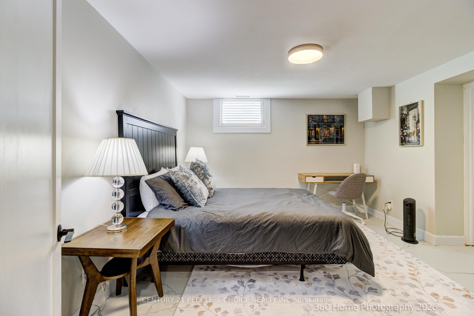 Photo 20 of Unit 2, 37 Bentworth Avenue, North York, Yorkdale-Glen Park — HOMEH
