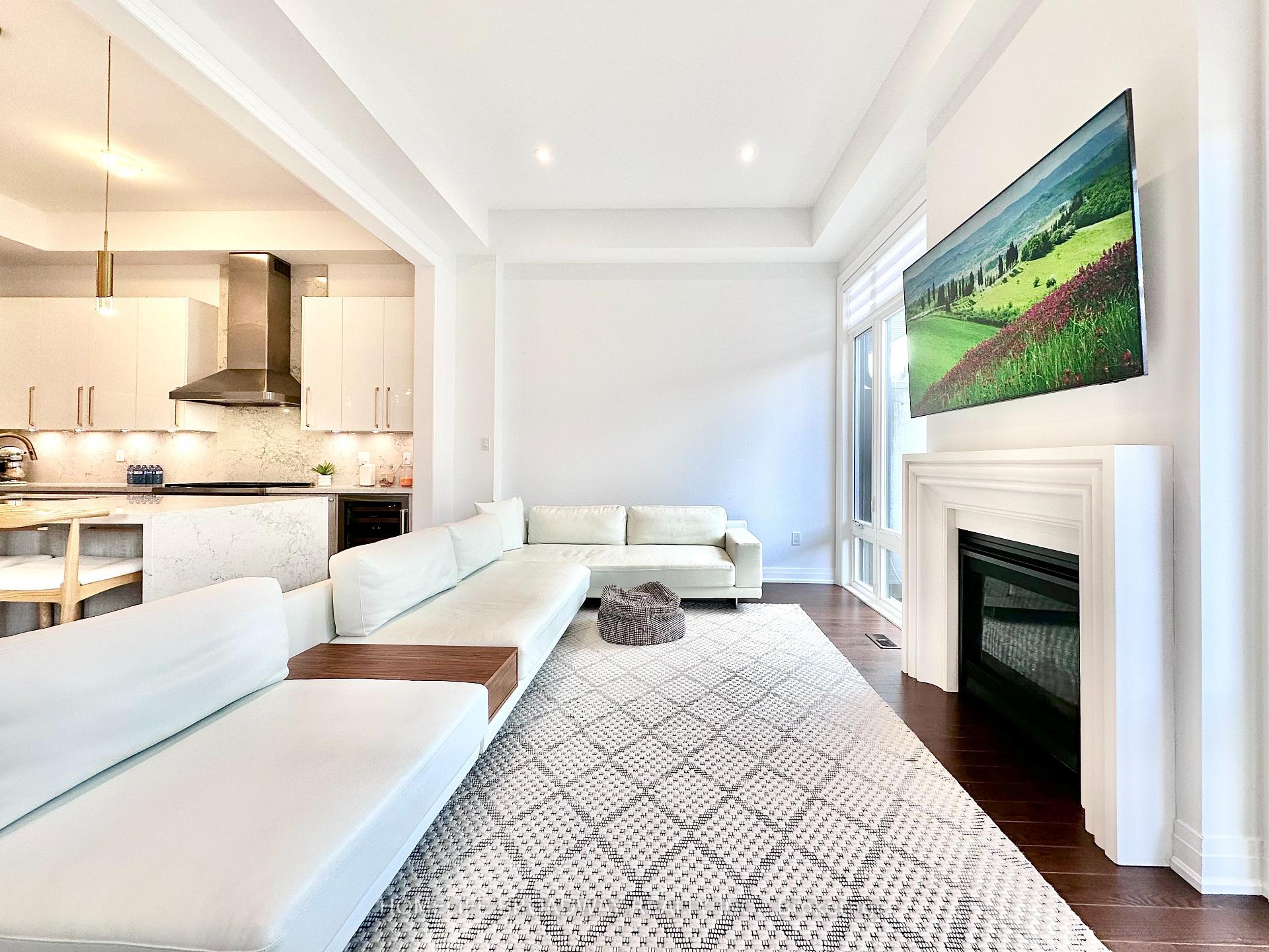 Photo 9 of 300 King Road, Richmond Hill, Oak Ridges — HOMEH