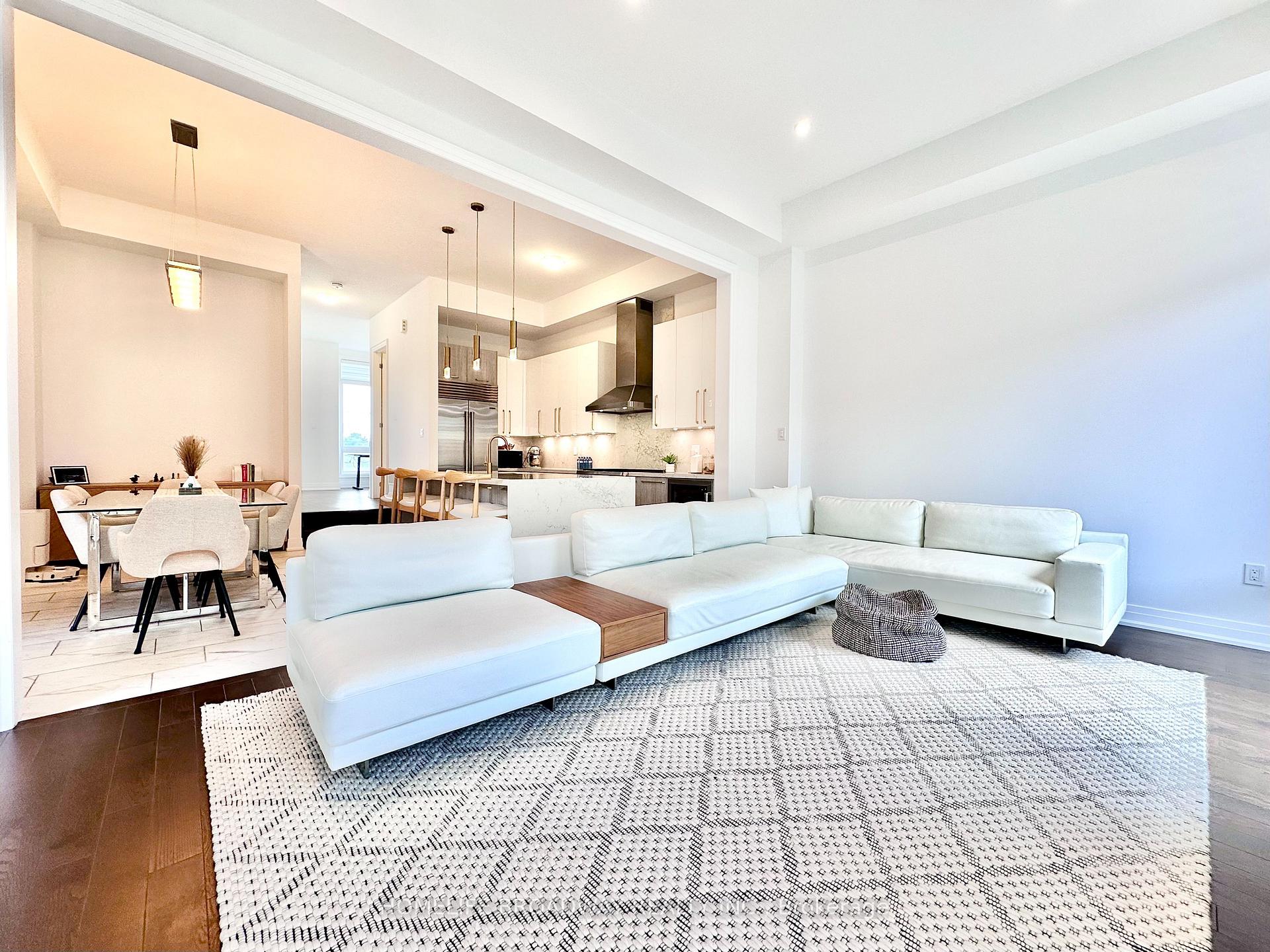Photo 12 of 300 King Road, Richmond Hill, Oak Ridges — HOMEH