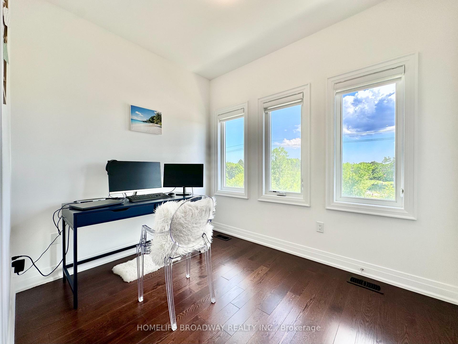 Photo 34 of 300 King Road, Richmond Hill, Oak Ridges — HOMEH