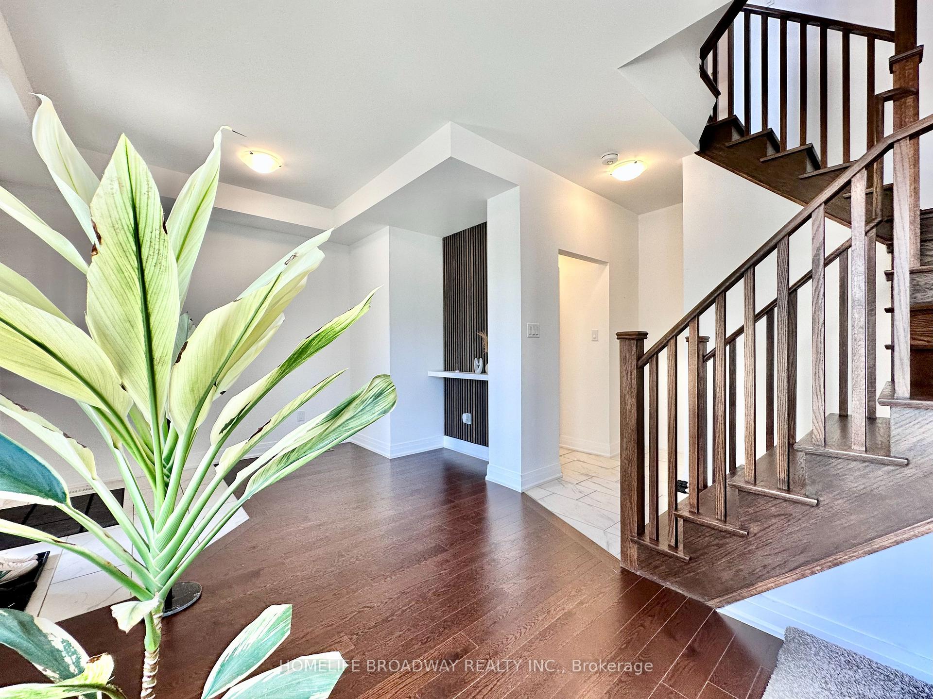 Photo 41 of 300 King Road, Richmond Hill, Oak Ridges — HOMEH