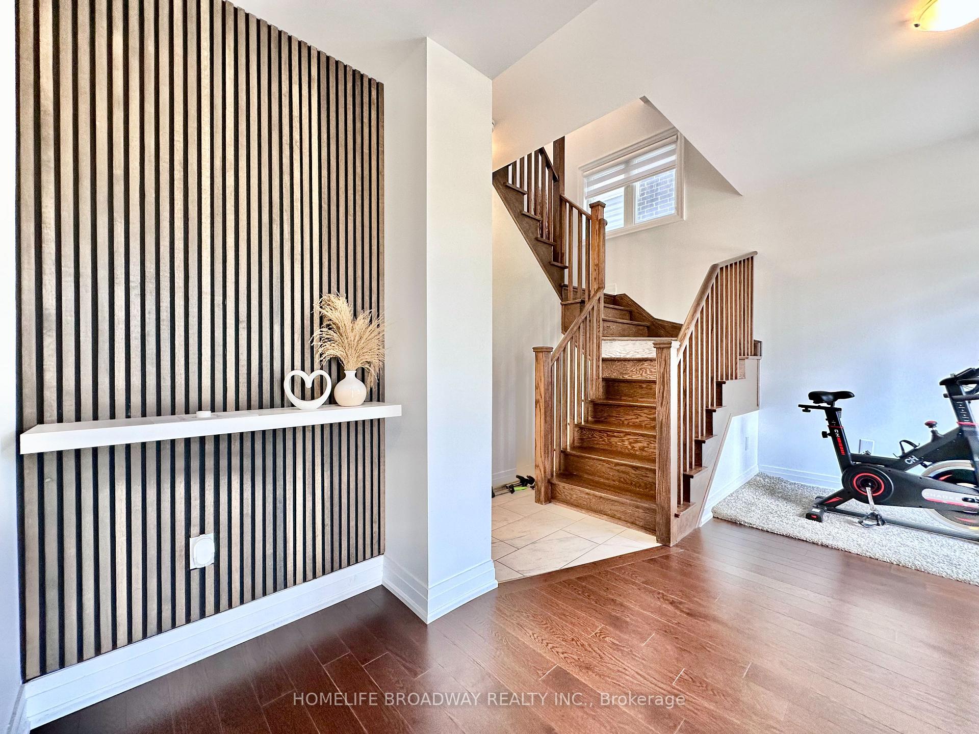 Photo 42 of 300 King Road, Richmond Hill, Oak Ridges — HOMEH